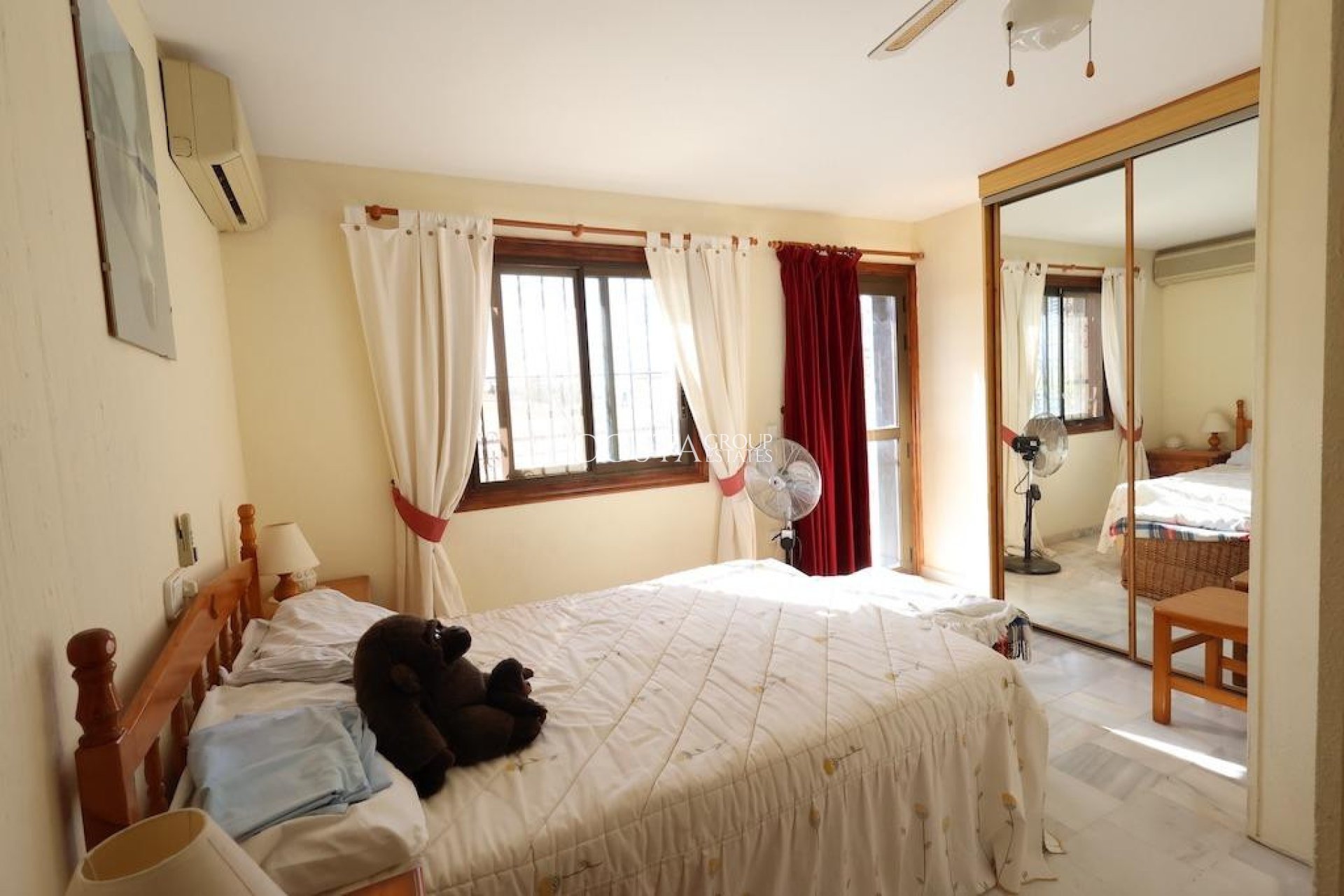 Revente - Maison -
Orihuela - Villamartin