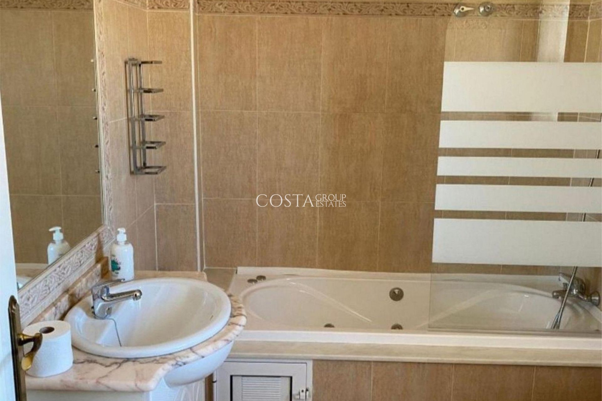 Revente - Maison -
Orihuela - Villamartin