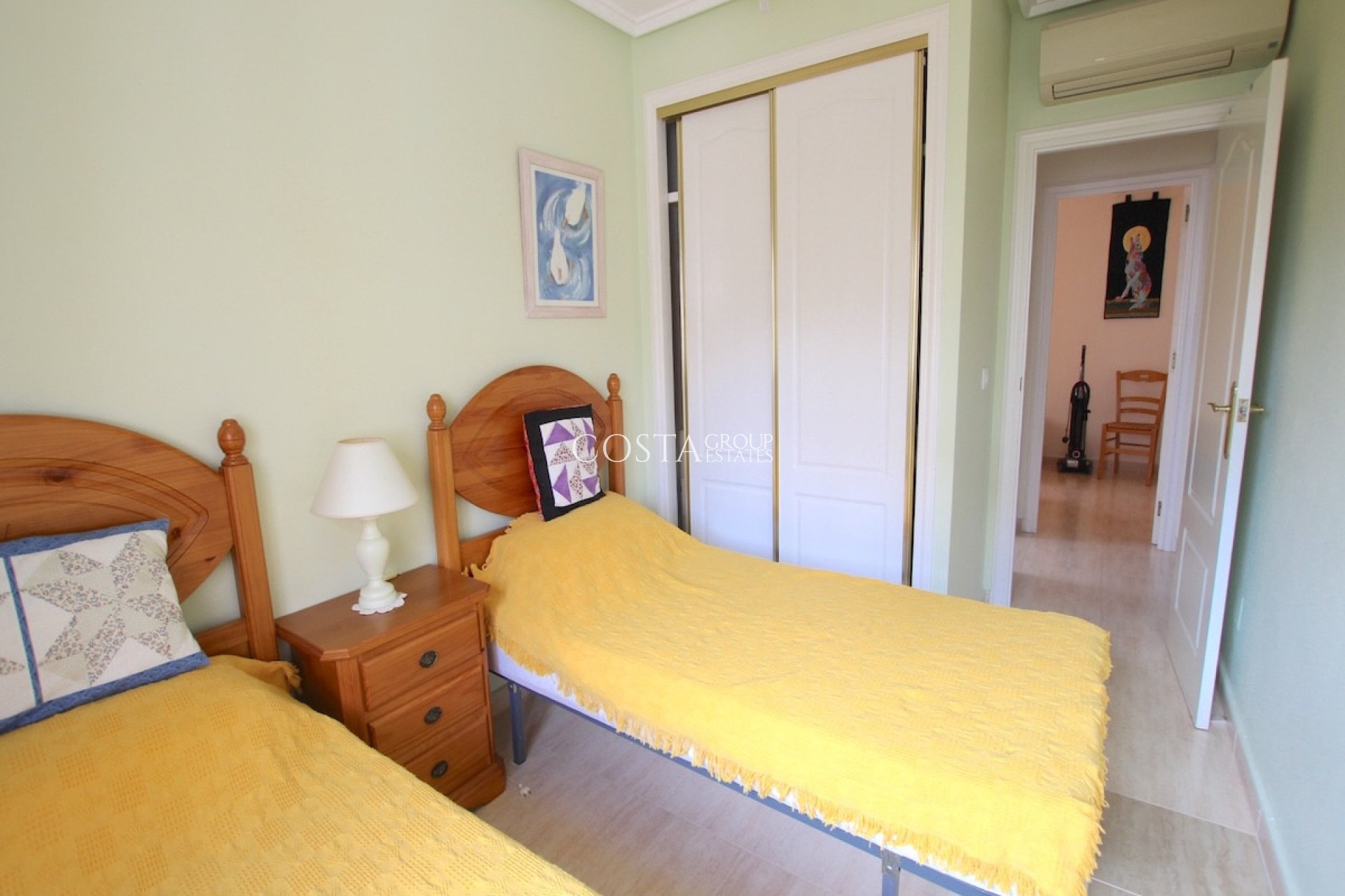 Revente - Maison -
Orihuela - Villamartin