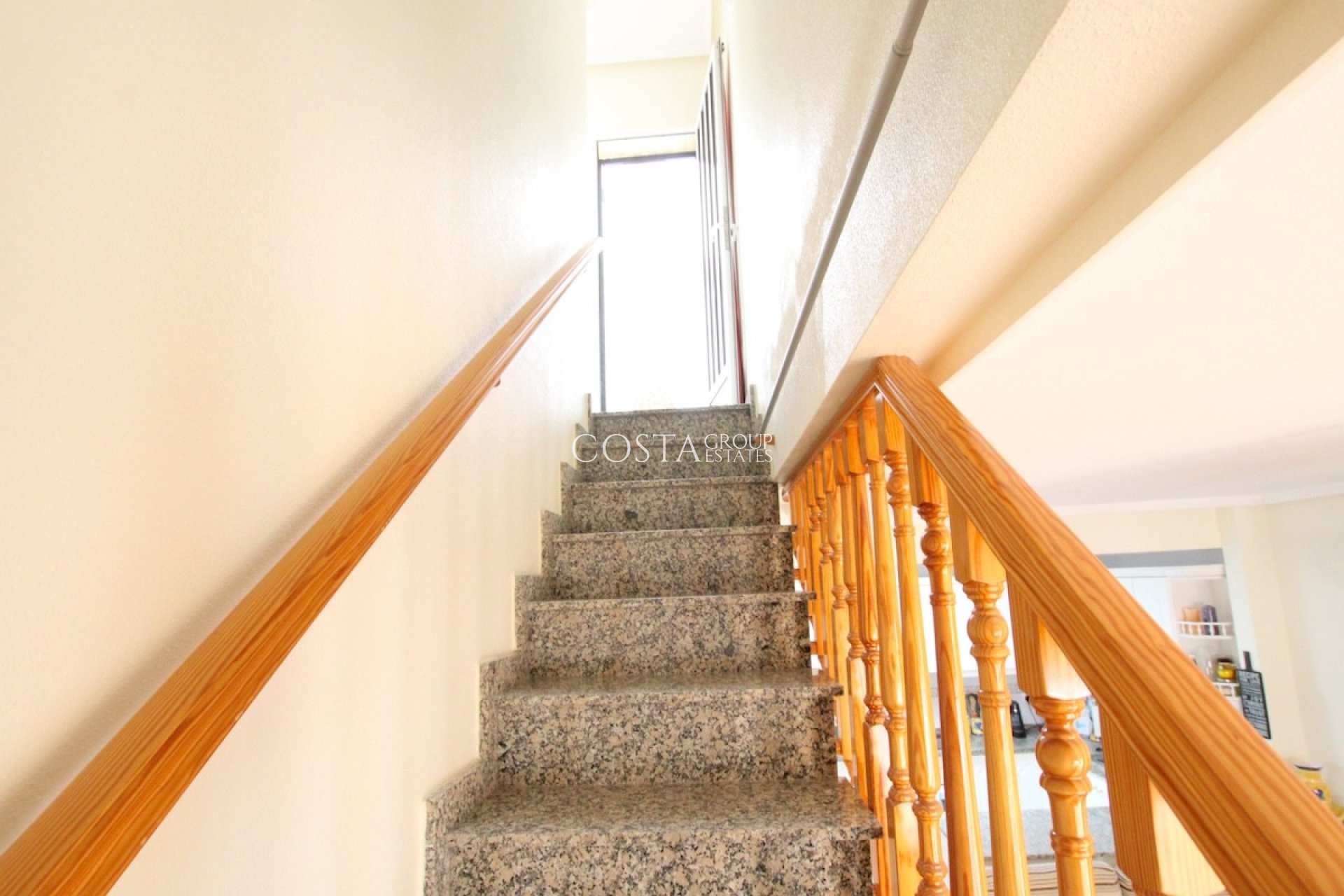 Revente - Maison -
Orihuela - Villamartin