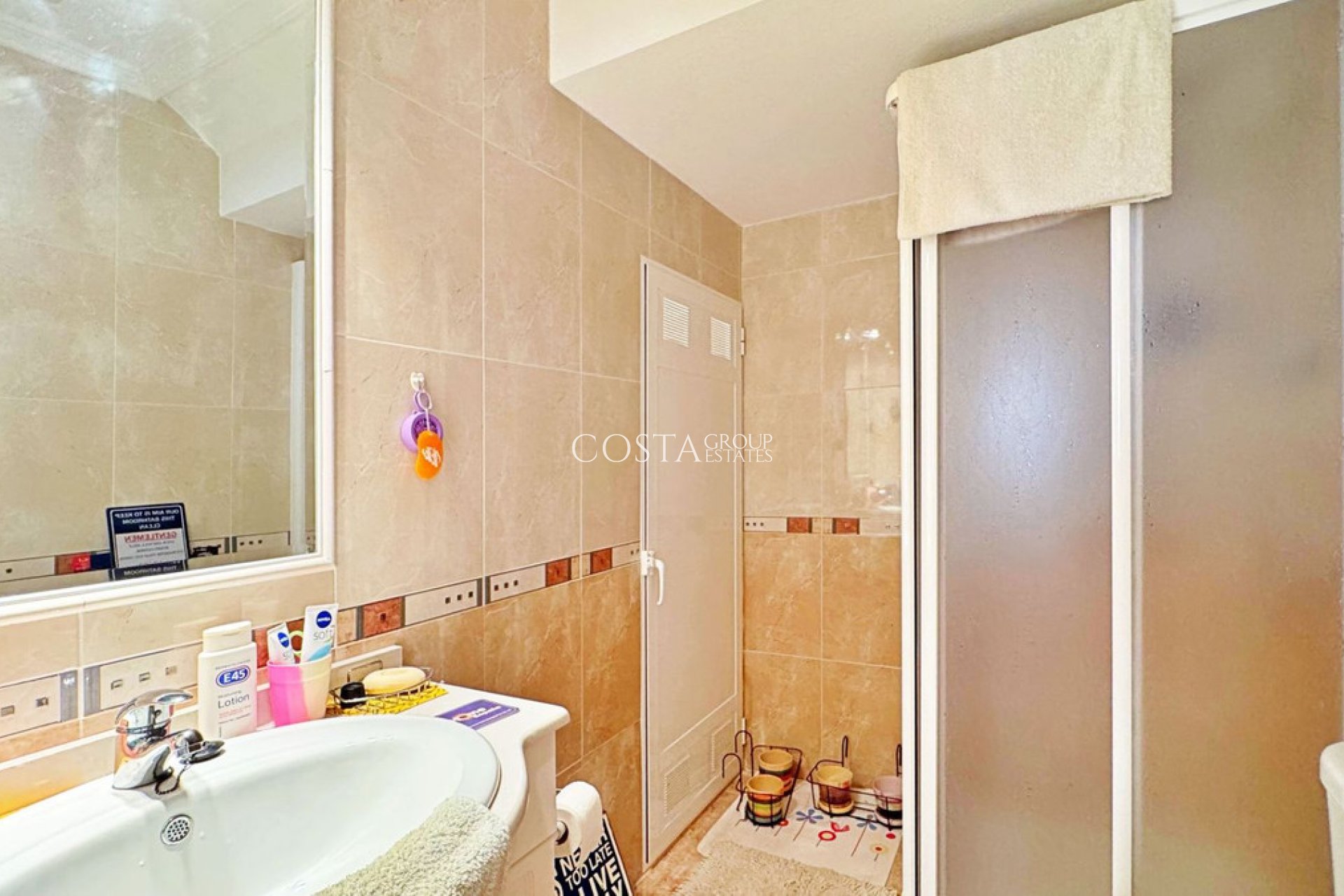 Revente - Maison -
Orihuela - Villamartin