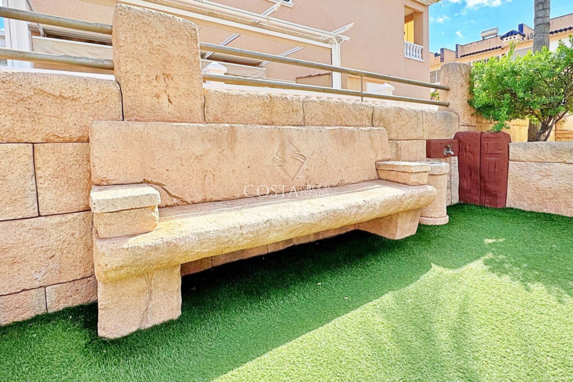 Revente - Maison -
Orihuela - Villamartin