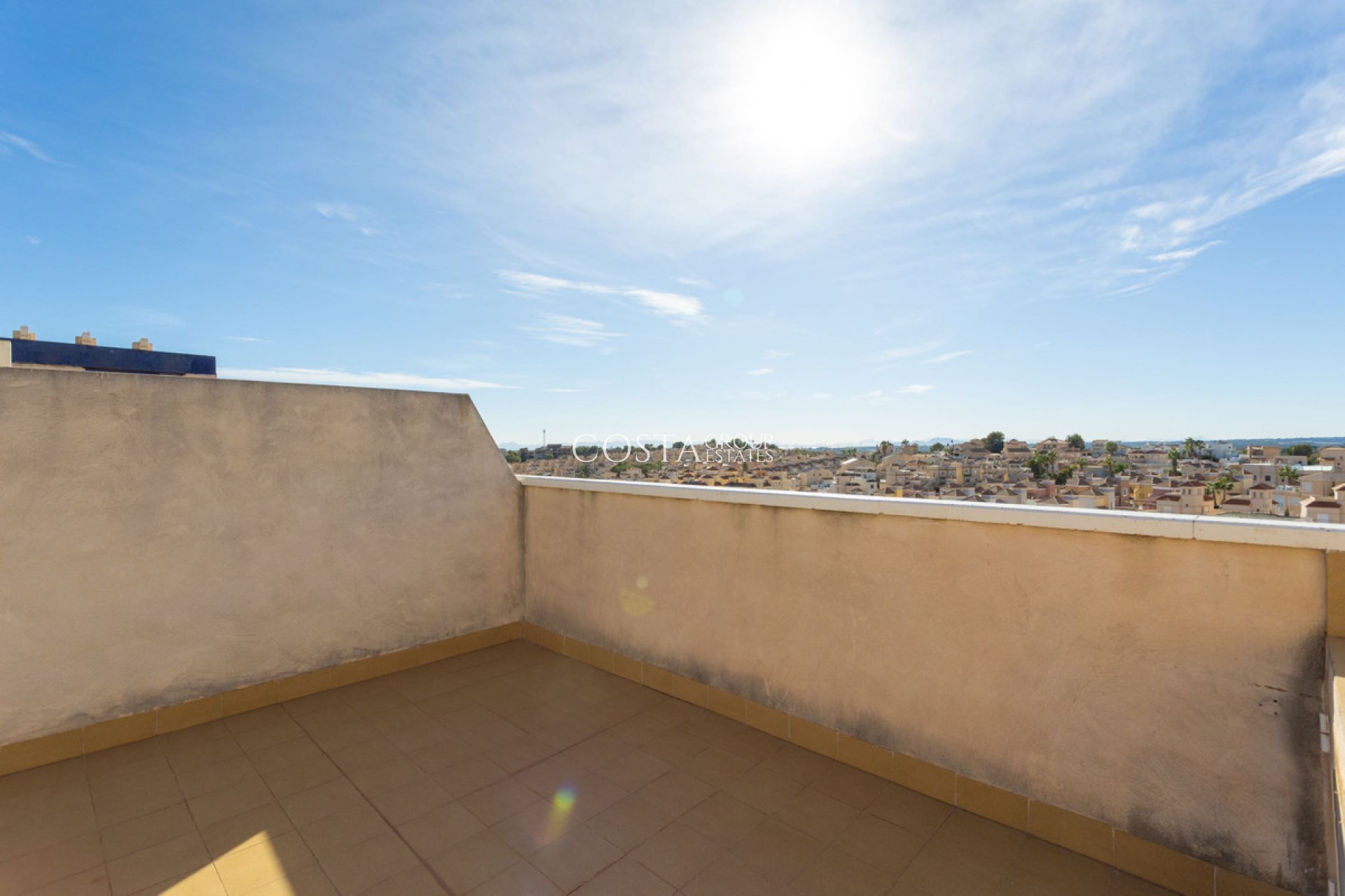 Revente - Maison -
Orihuela - Villamartin