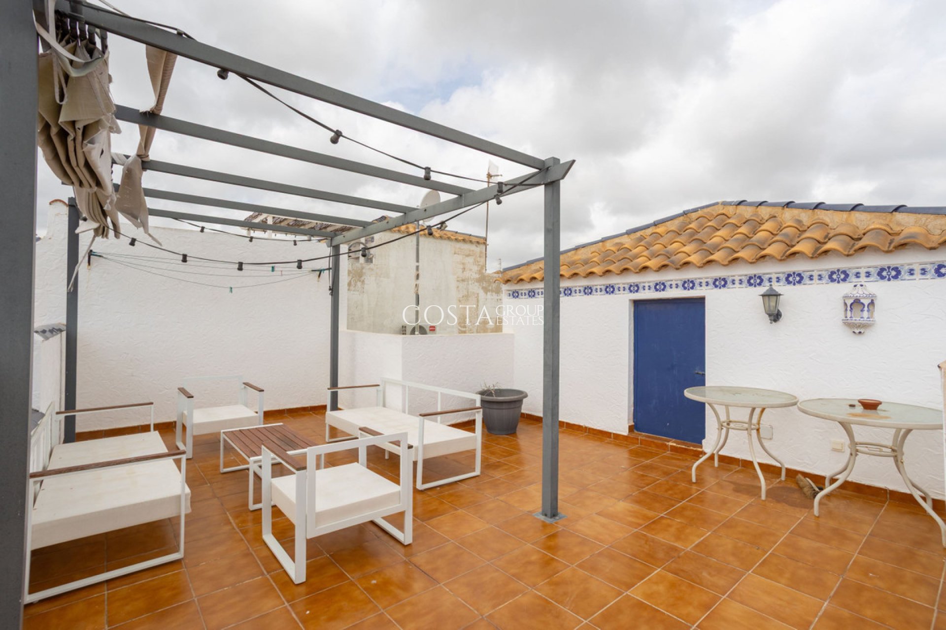 Revente - Maison -
Orihuela - Villamartin