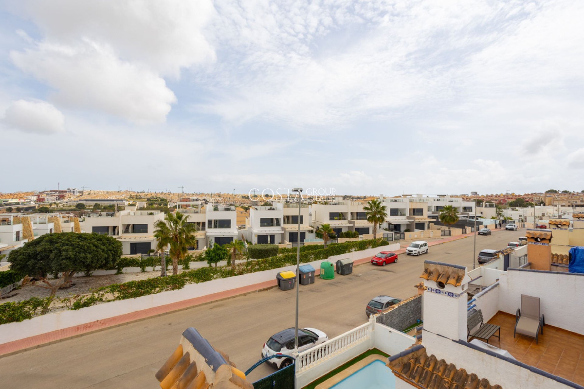 Revente - Maison -
Orihuela - Villamartin