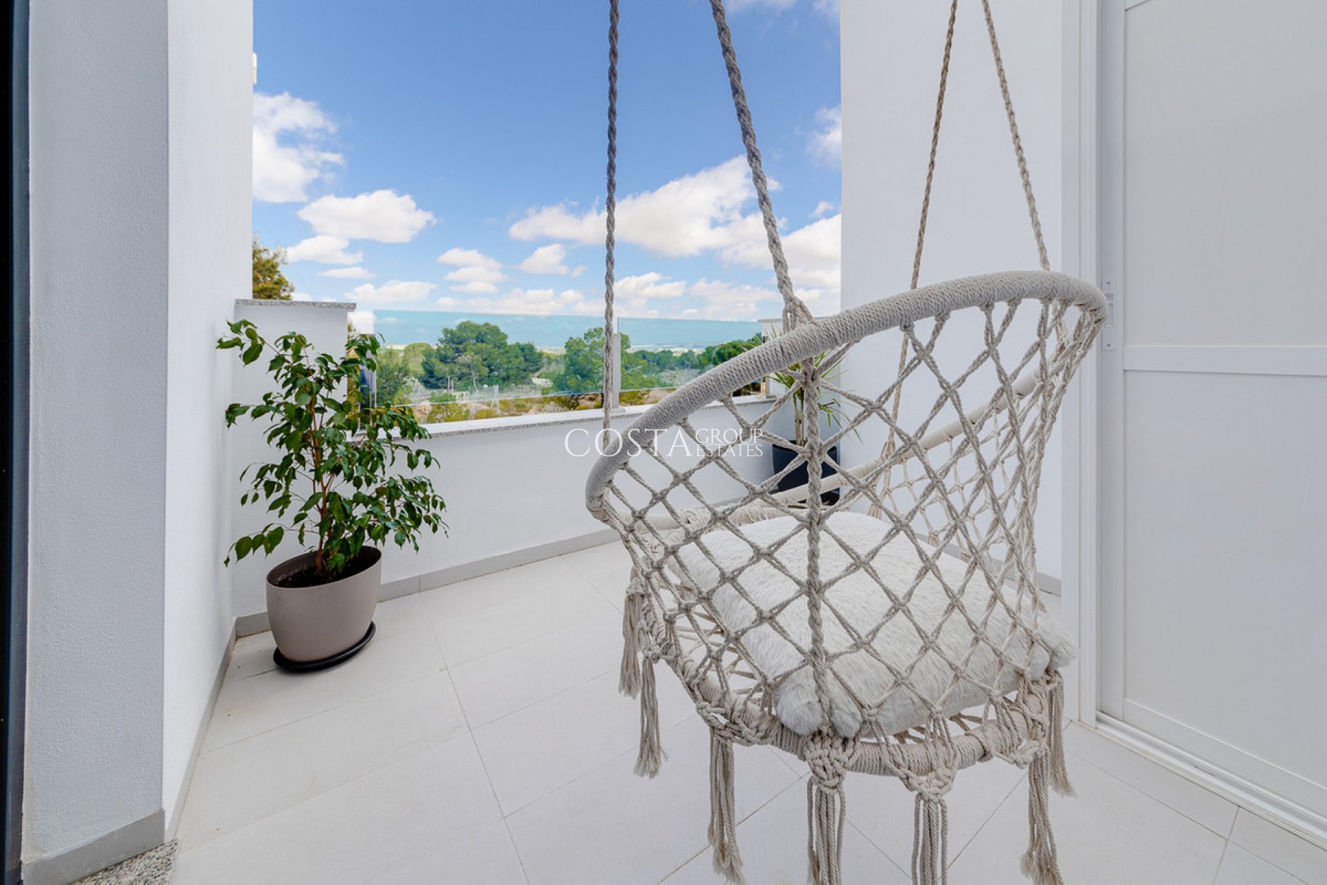 Revente - Maison -
Orihuela - Villamartin