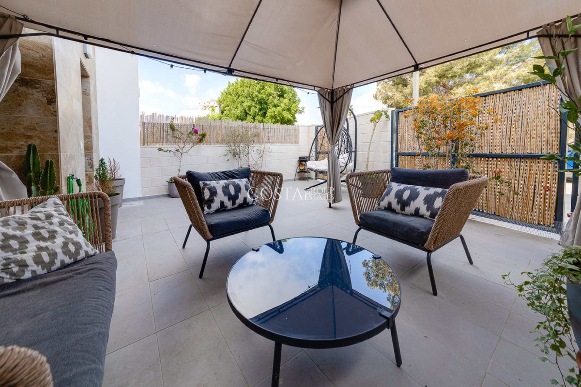 Revente - Maison -
Orihuela - Villamartin