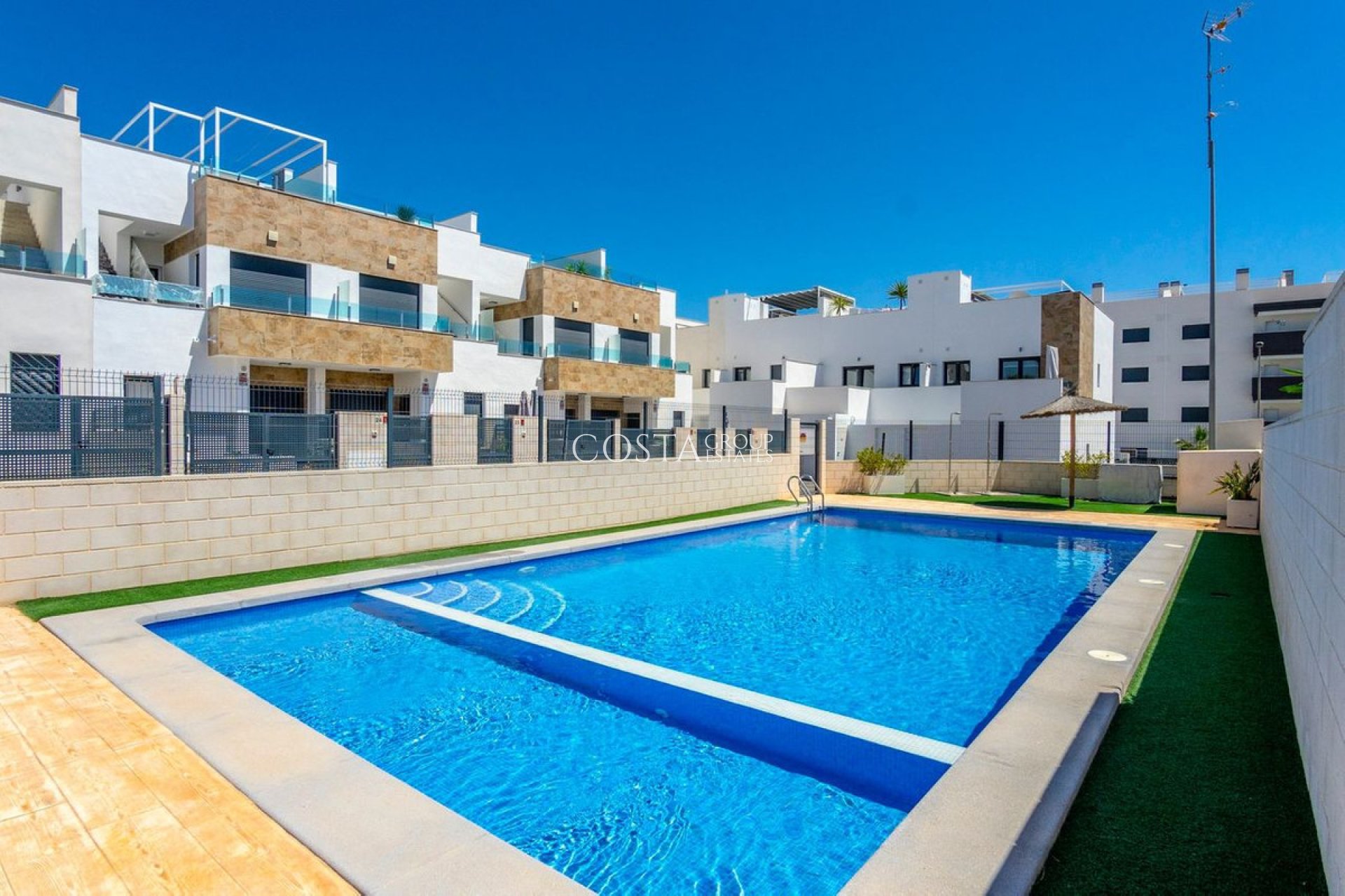 Revente - Maison -
Orihuela - Villamartin