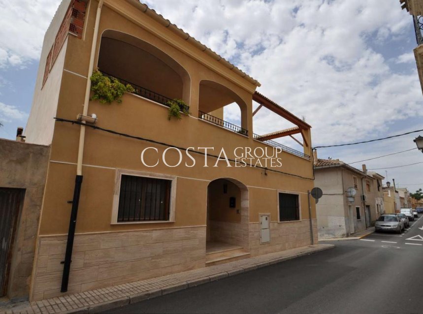 Revente - Maison -
Pinoso - Pinoso Centro