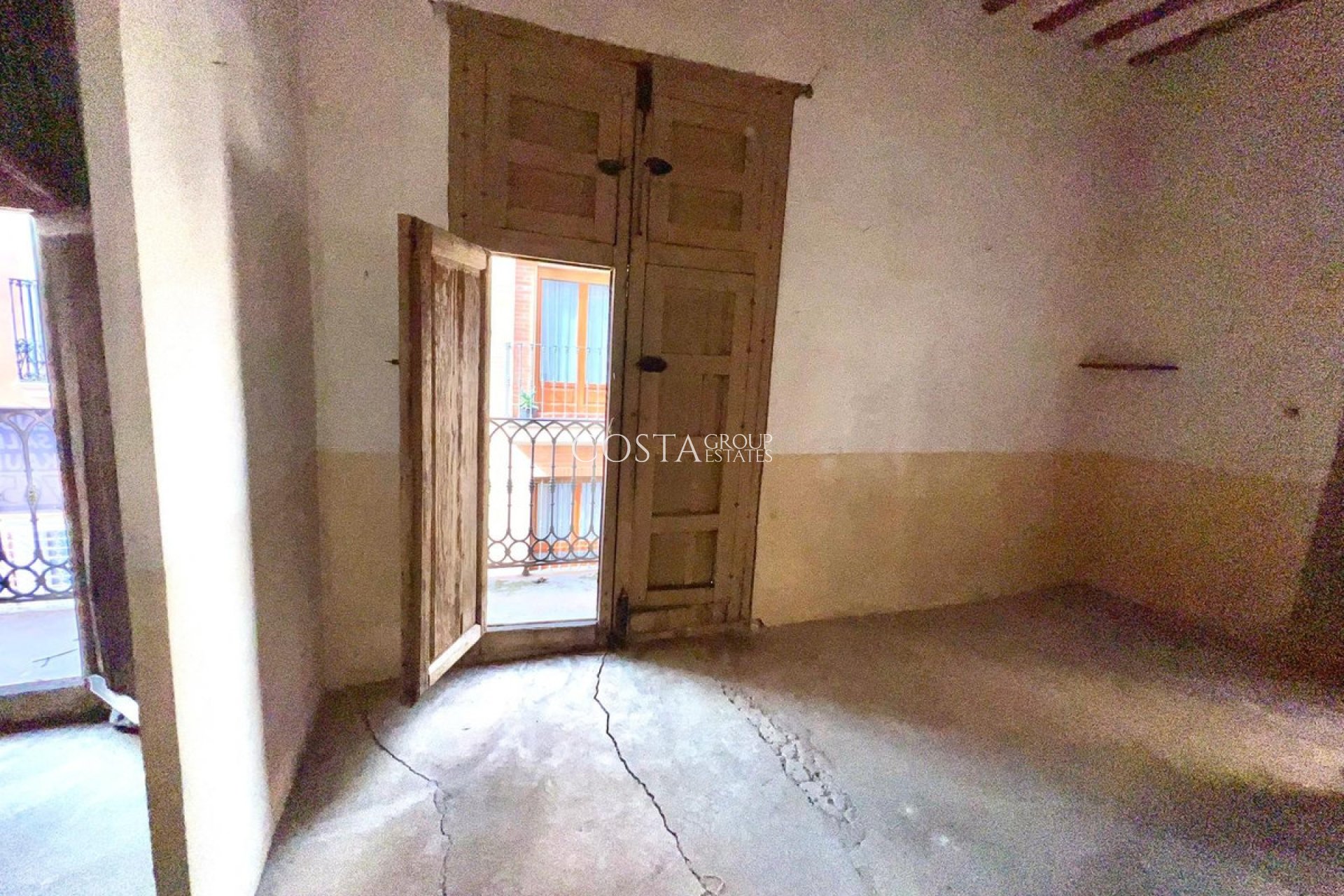 Revente - Maison -
Pinoso - Pinoso Centro