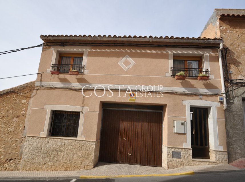 Revente - Maison -
Pinoso - Pinoso Centro