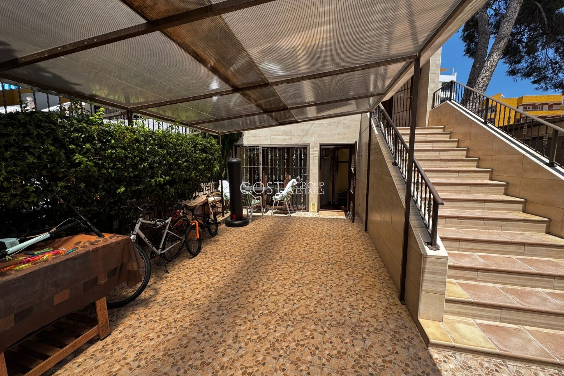 Revente - Maison -
Punta Prima