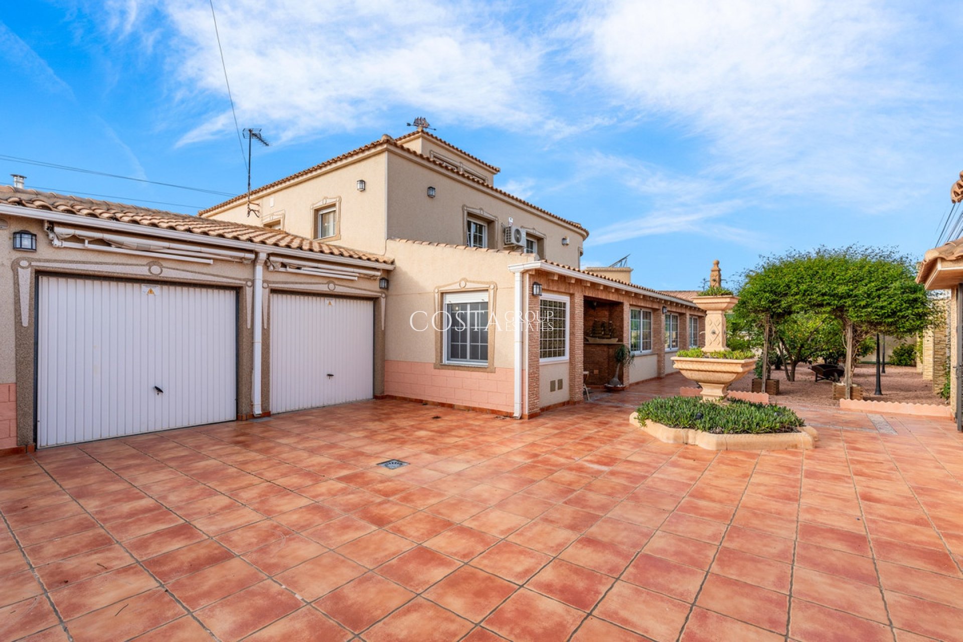 Revente - Maison -
Torrevieja - Torrevieja Centro