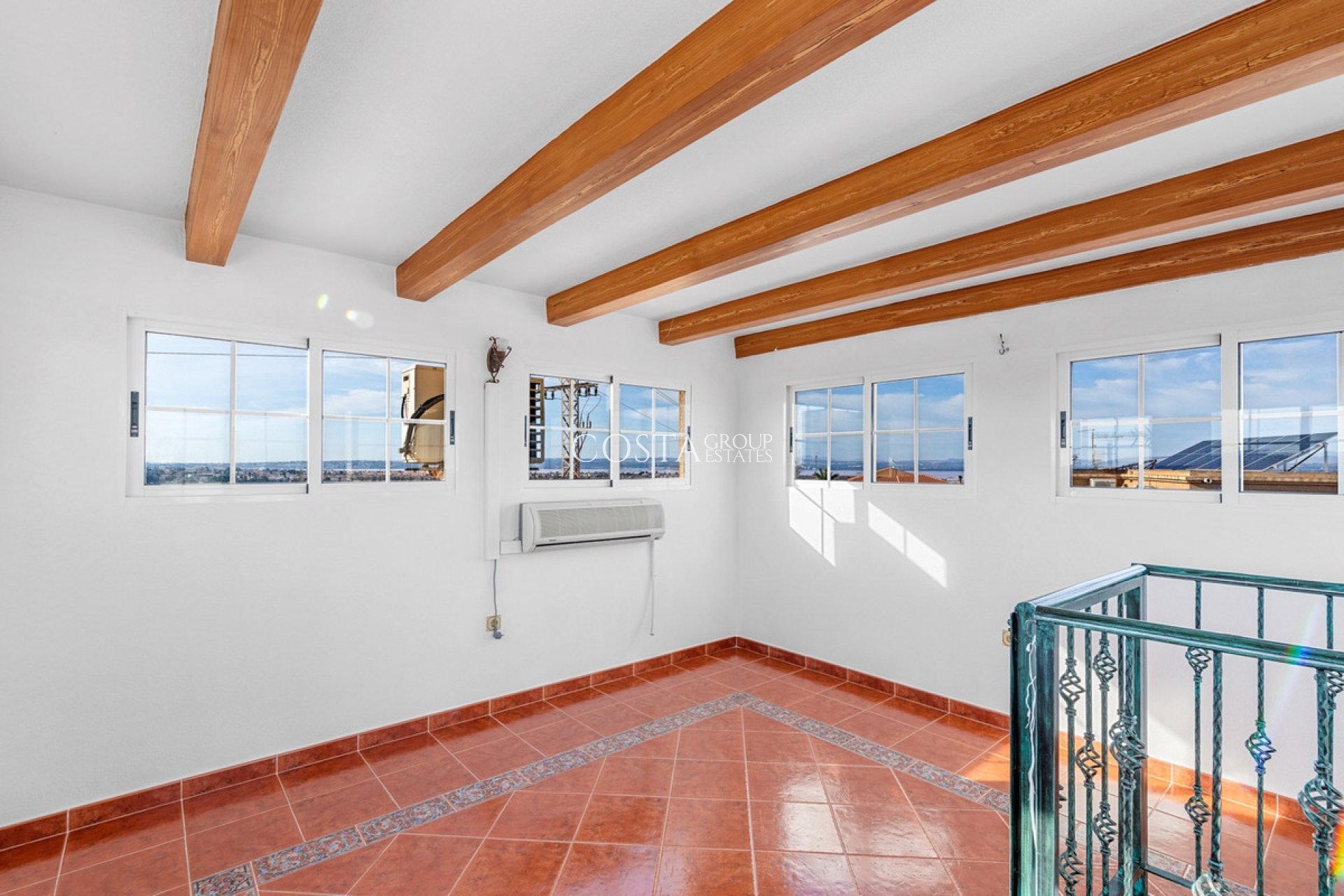 Revente - Maison -
Torrevieja - Torrevieja Centro