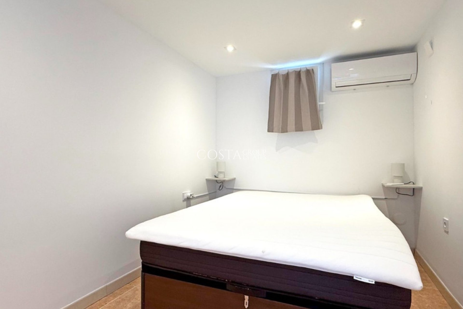 Revente - Maison -
Torrevieja - Torrevieja Centro