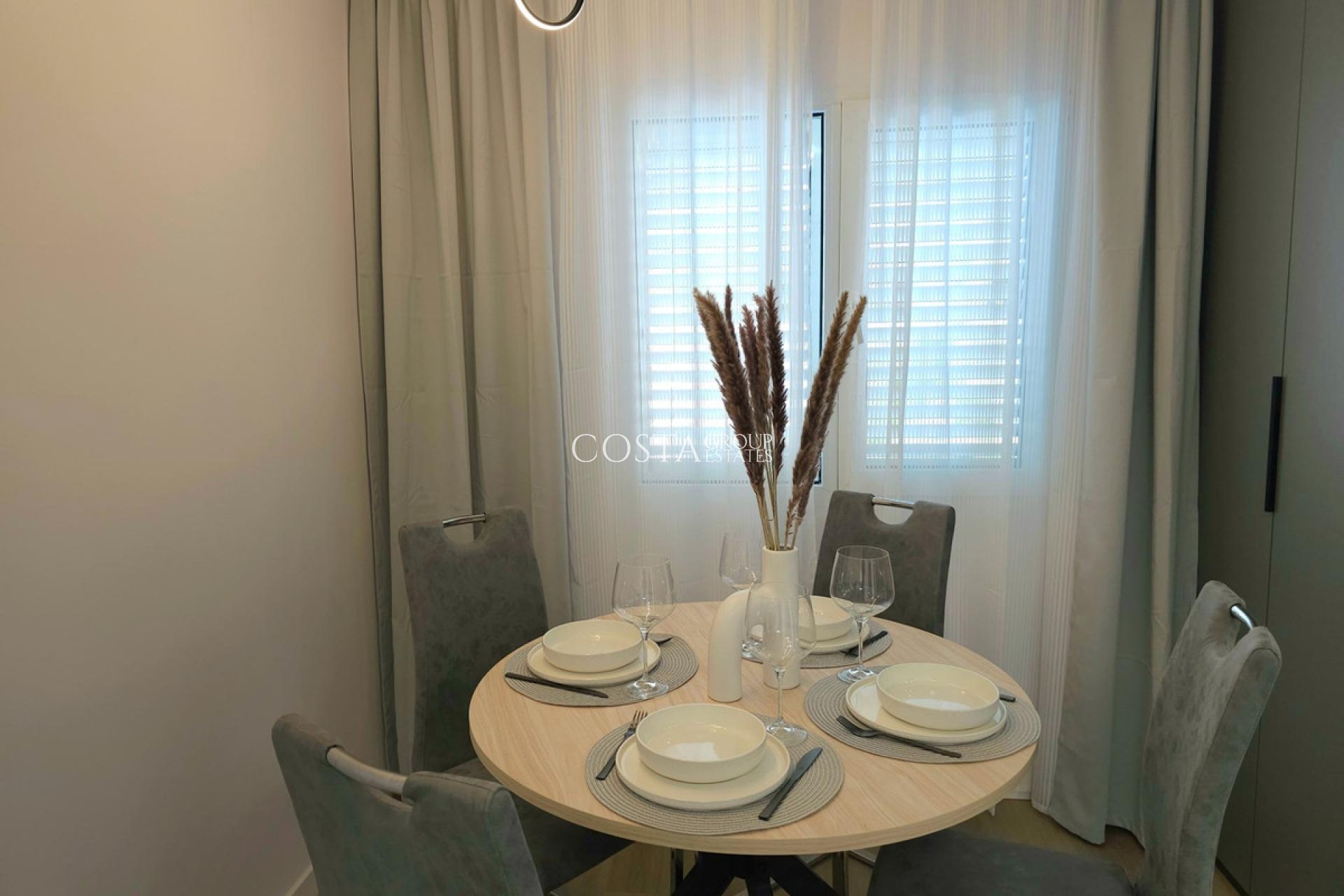 Revente - Maison -
Torrevieja - Torrevieja Centro