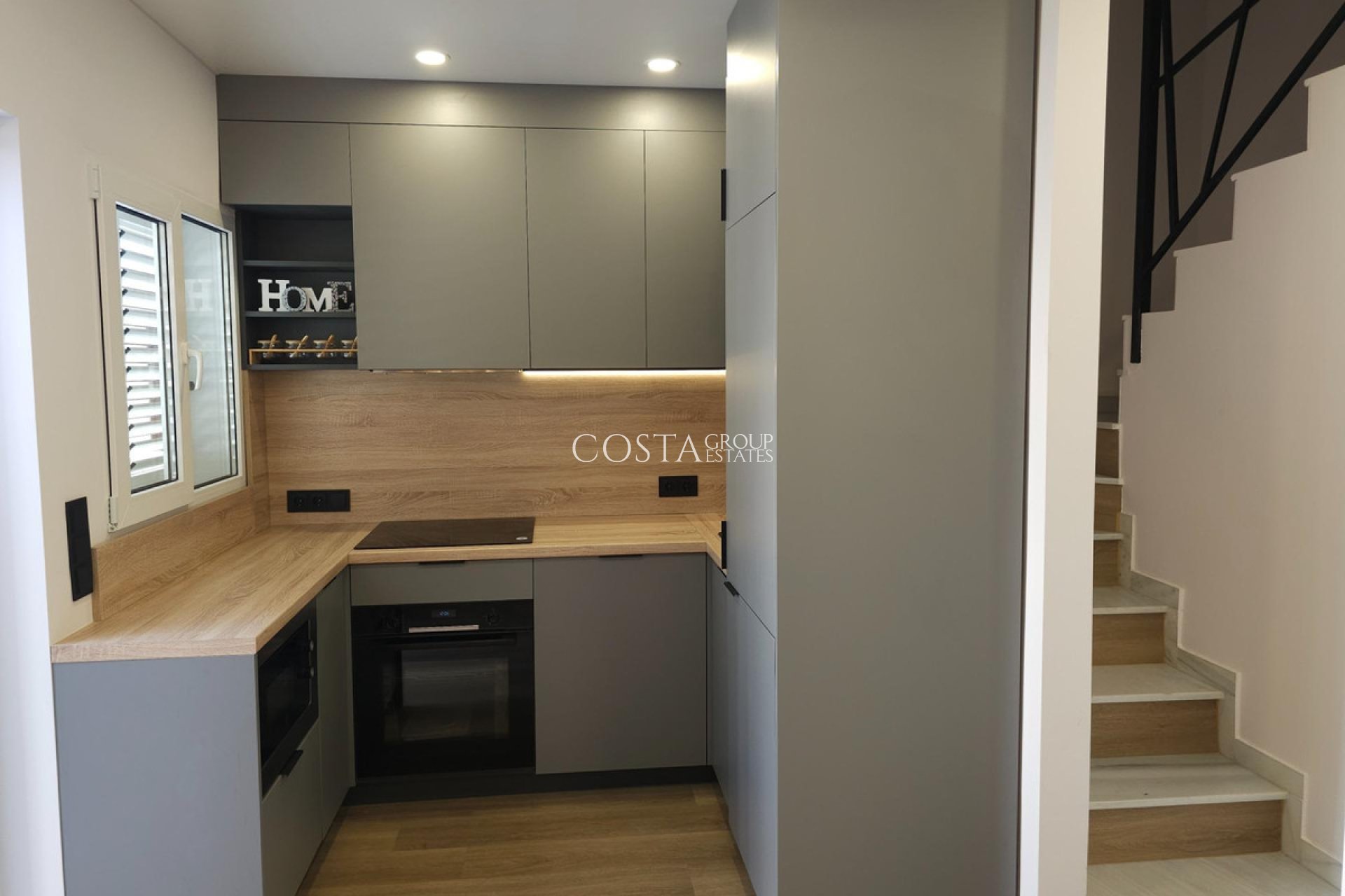 Revente - Maison -
Torrevieja - Torrevieja Centro