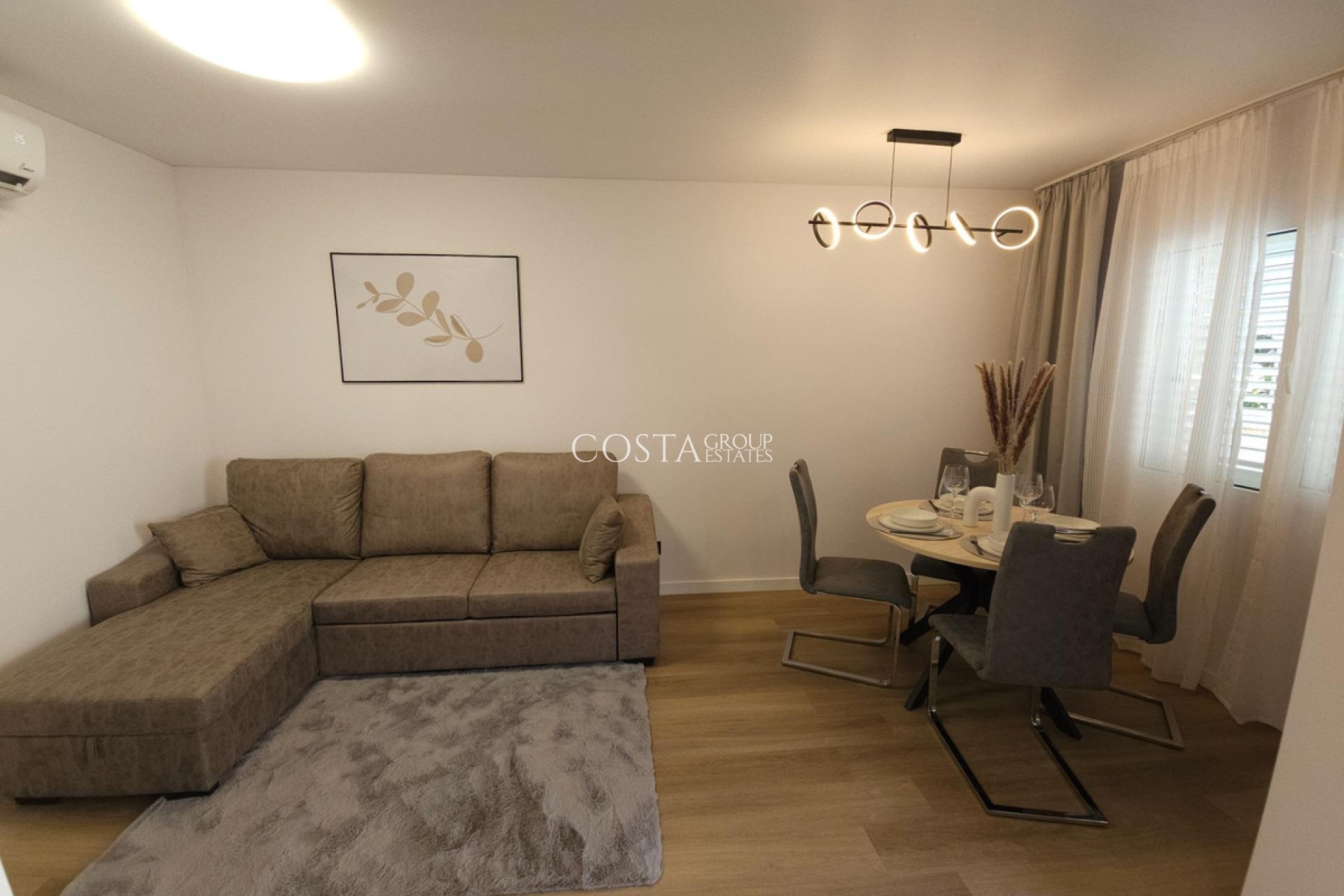 Revente - Maison -
Torrevieja - Torrevieja Centro