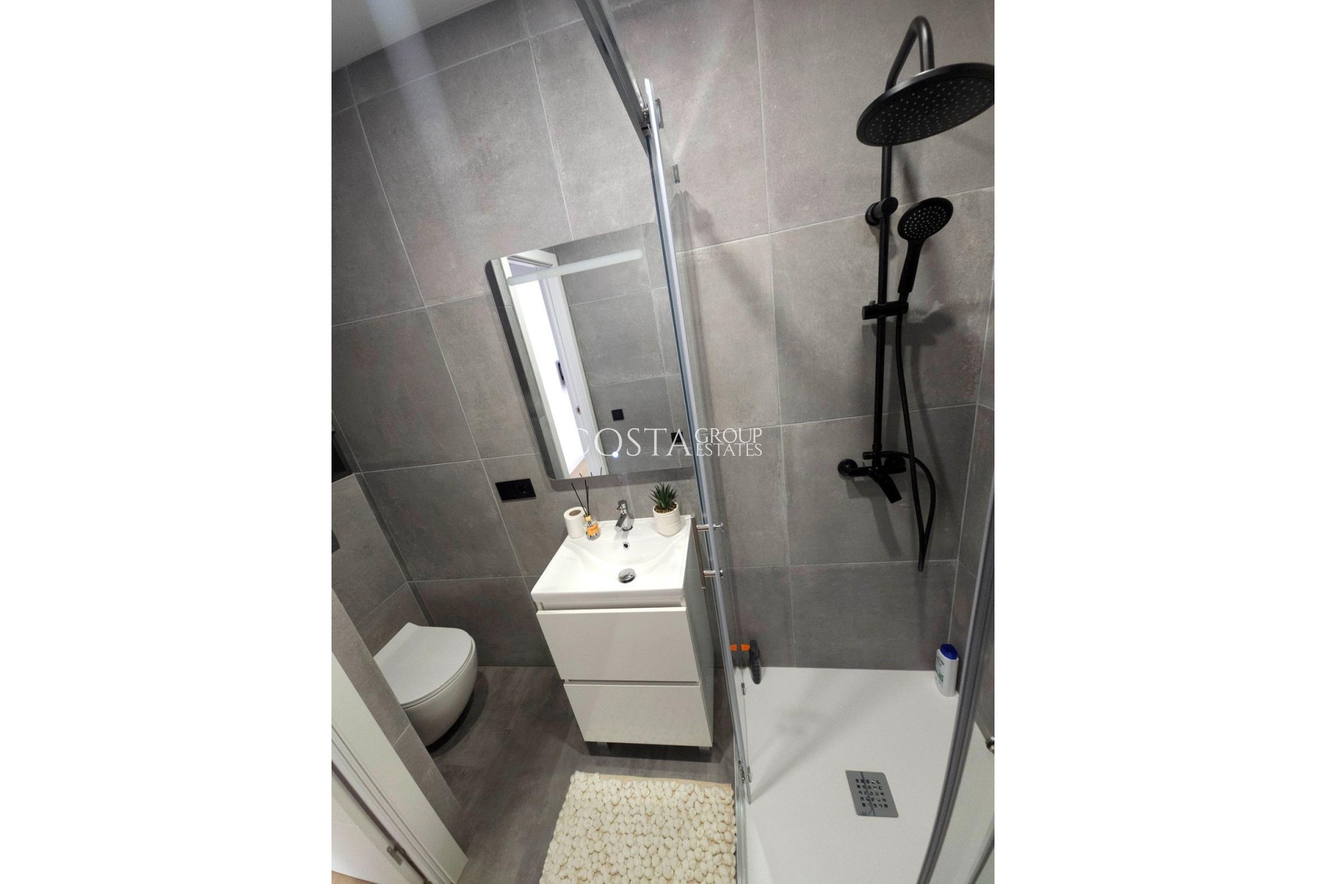 Revente - Maison -
Torrevieja - Torrevieja Centro