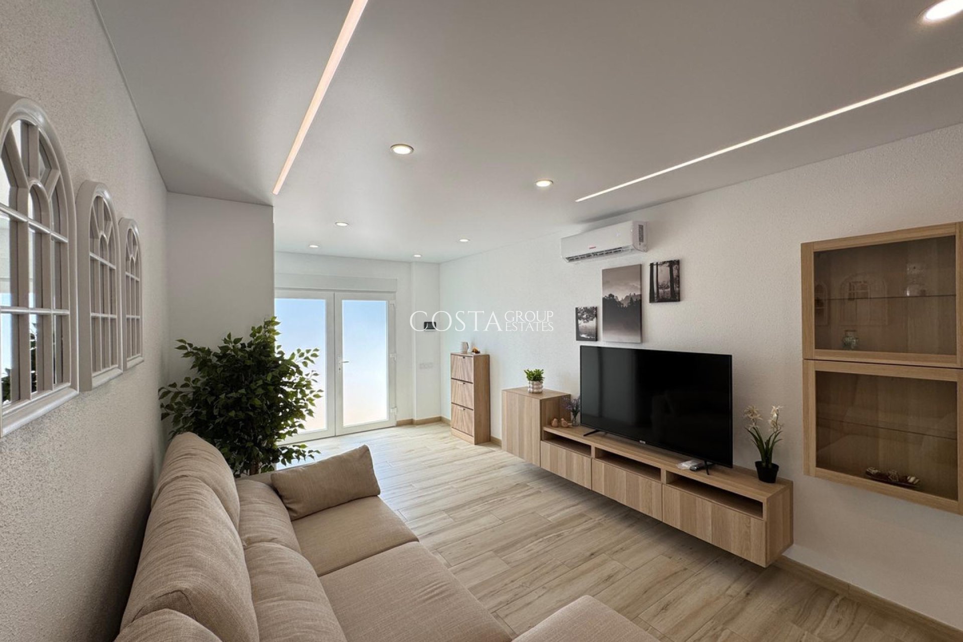 Revente - Maison -
Torrevieja - Torrevieja Centro