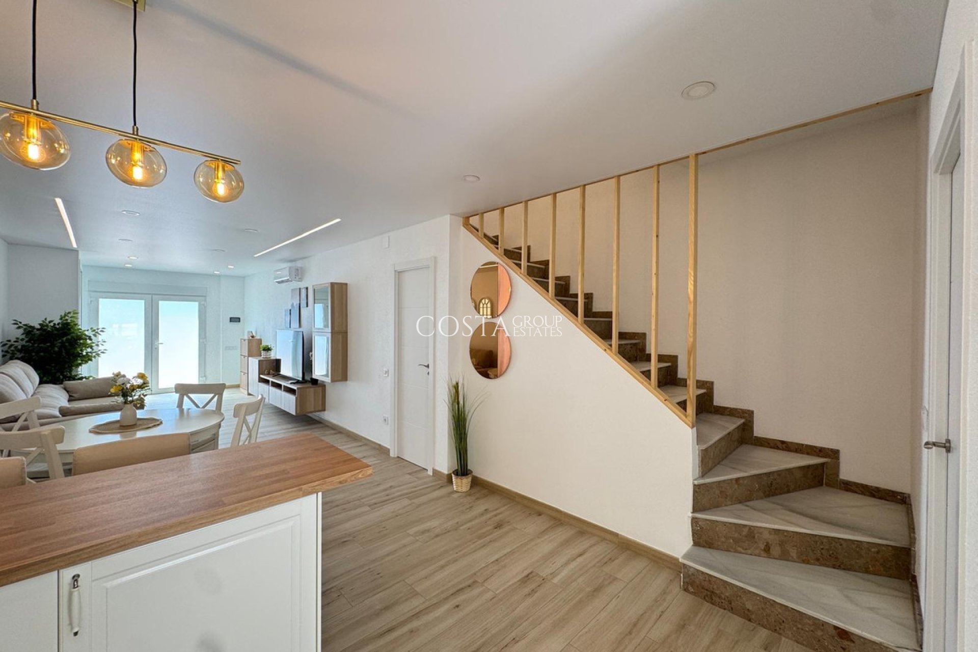 Revente - Maison -
Torrevieja - Torrevieja Centro