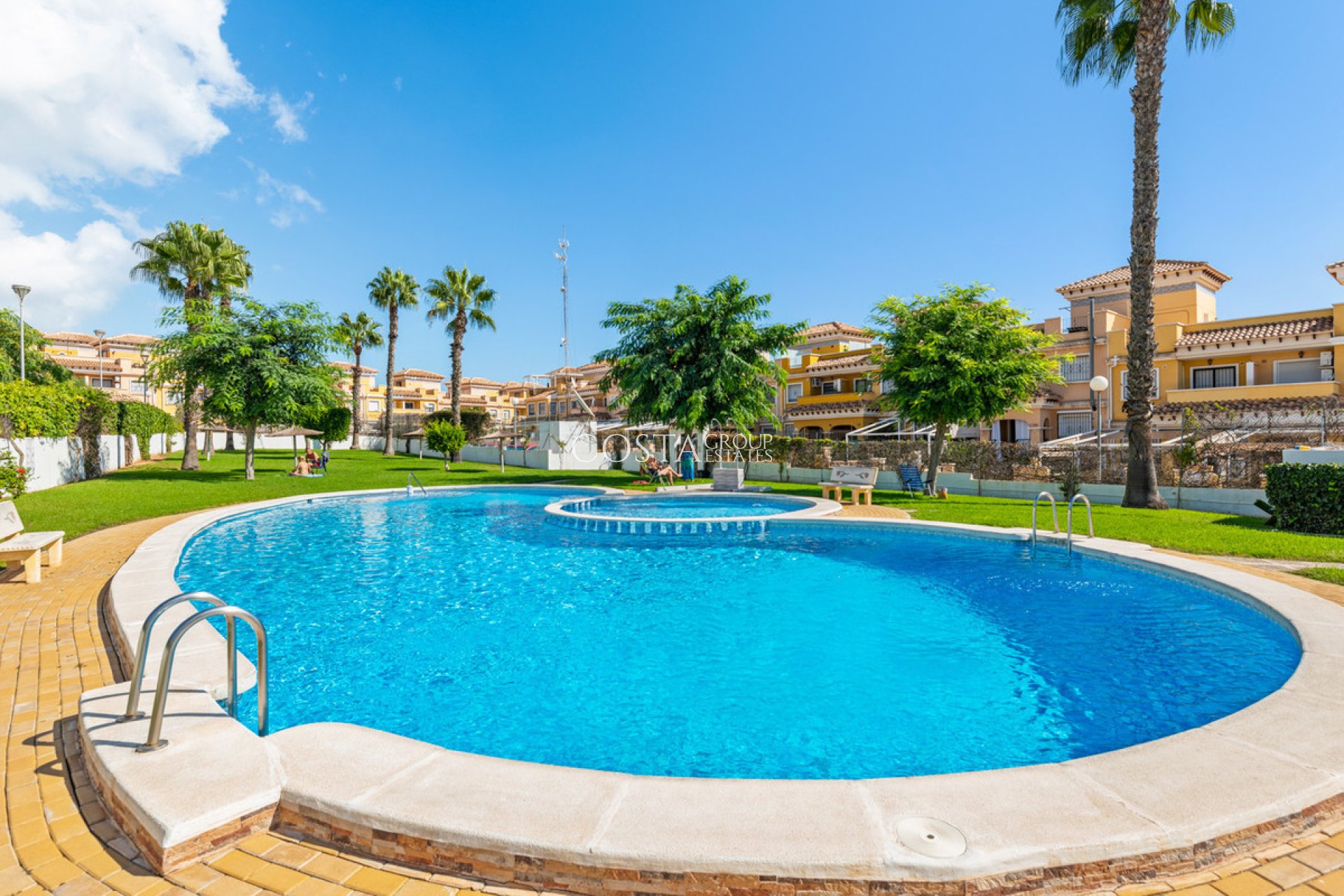 Revente - Maison -
Torrevieja - Torrevieja Centro