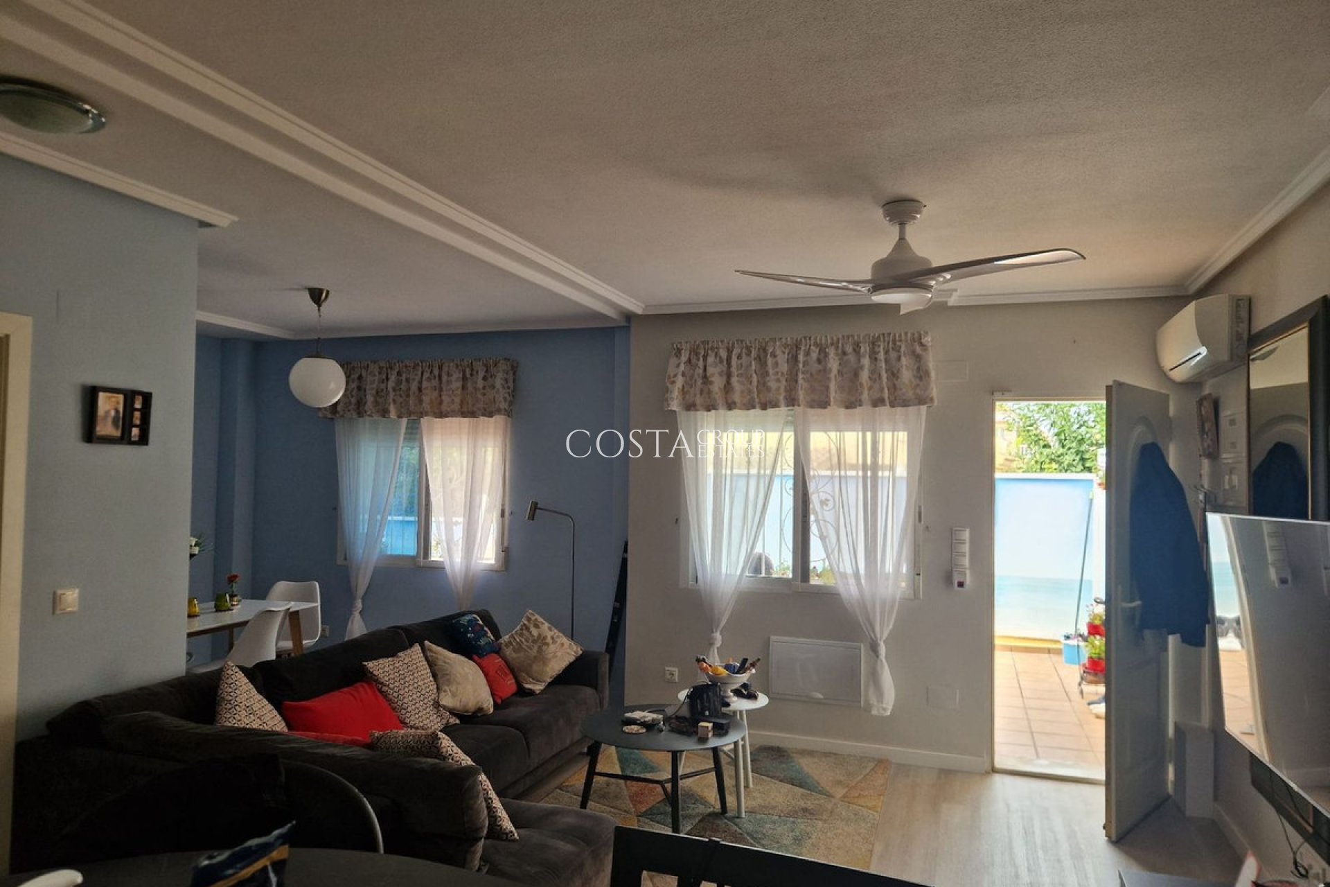 Revente - Maison -
Torrevieja - Torrevieja Centro