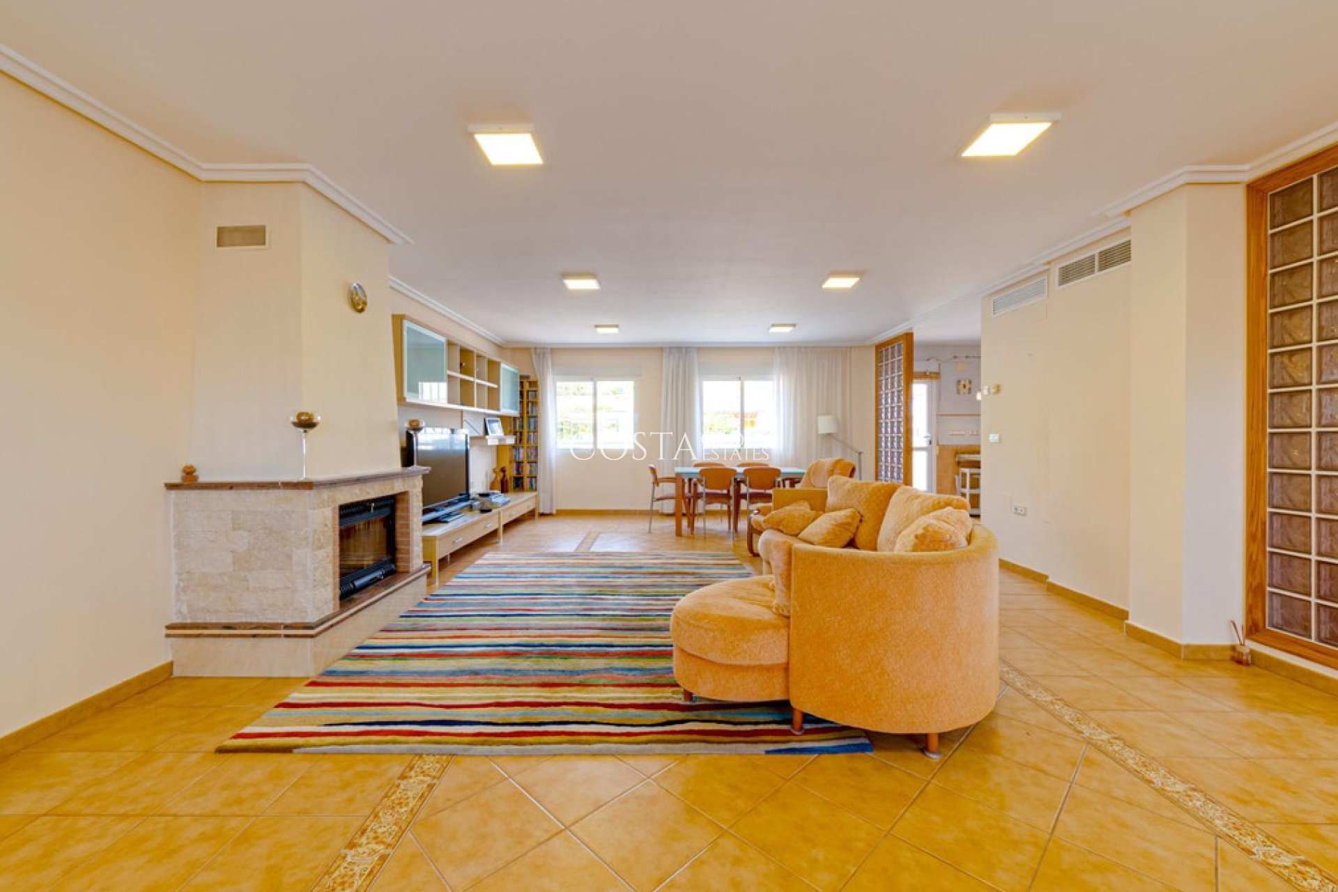 Revente - Maison -
Torrevieja - Torrevieja Centro