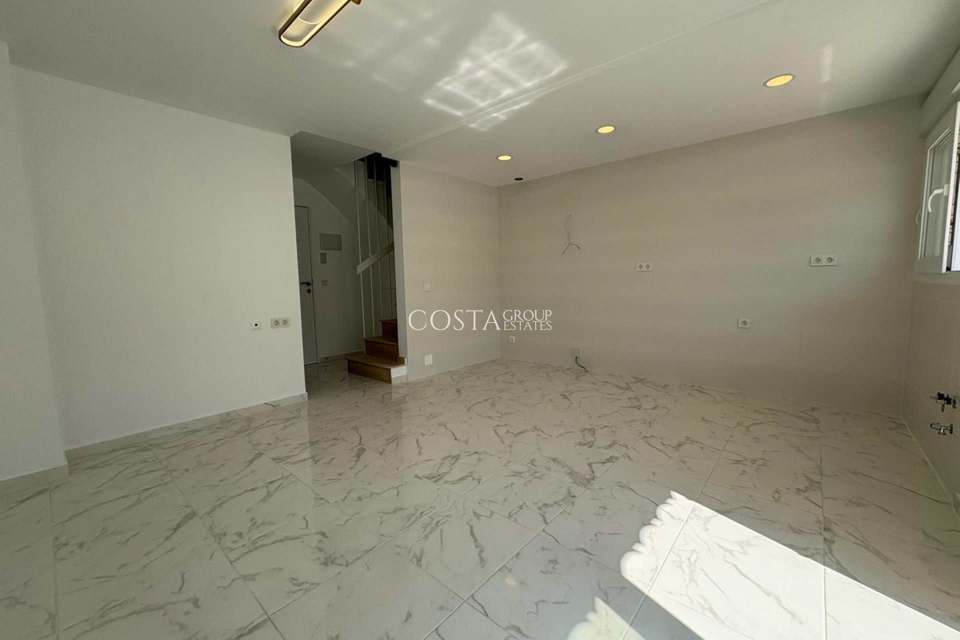 Revente - Maison -
Torrevieja - Torrevieja Centro