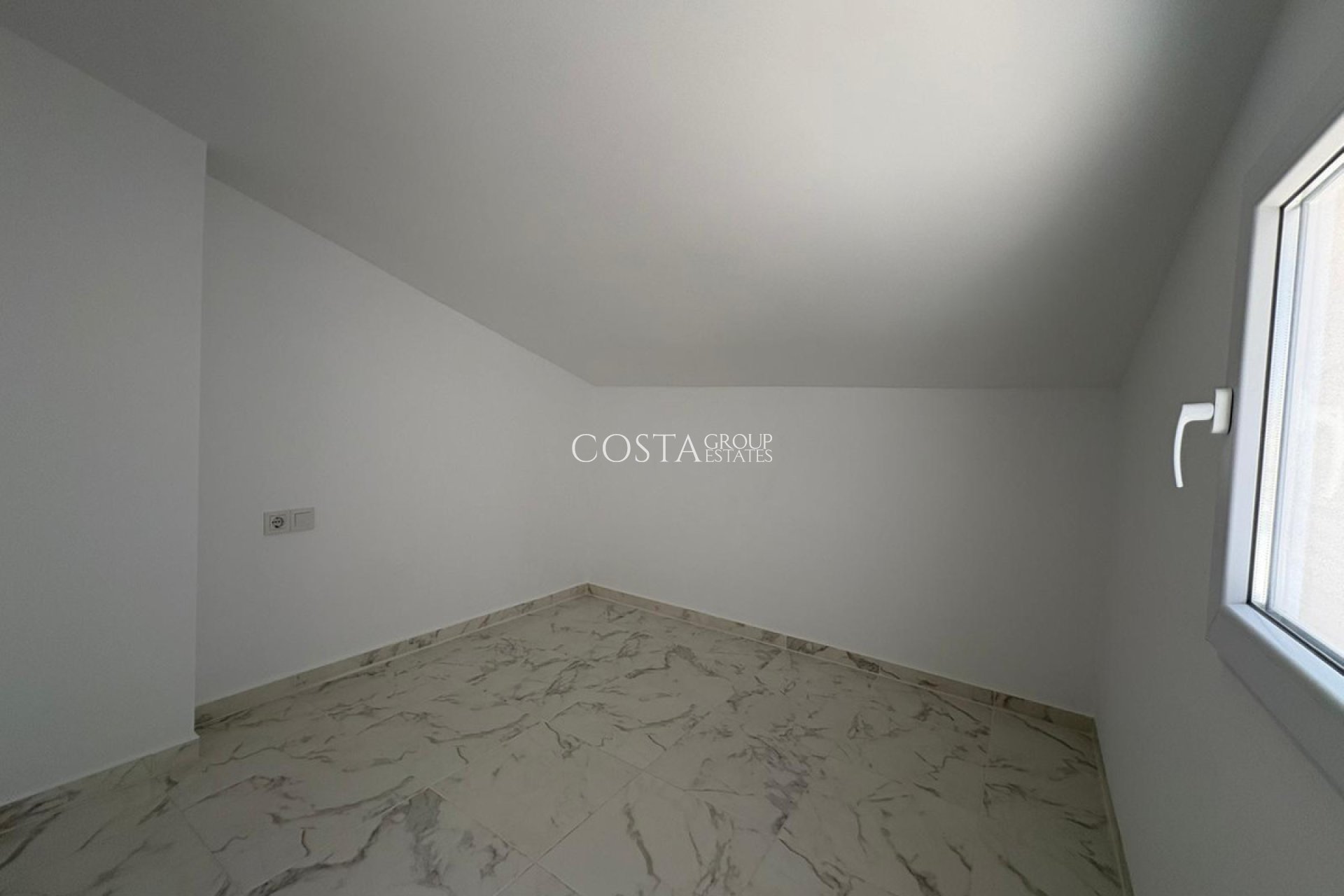 Revente - Maison -
Torrevieja - Torrevieja Centro