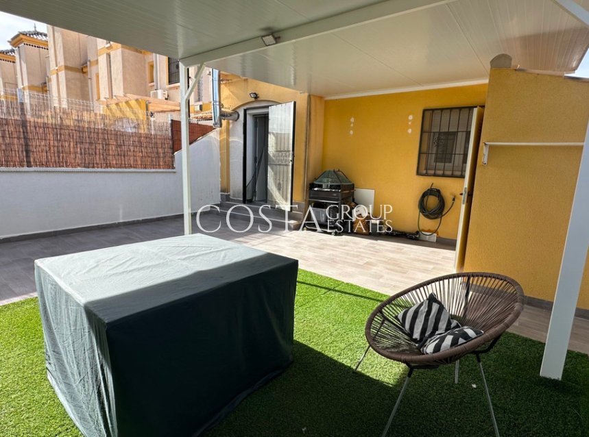 Revente - Maison -
Urbanización El Raso