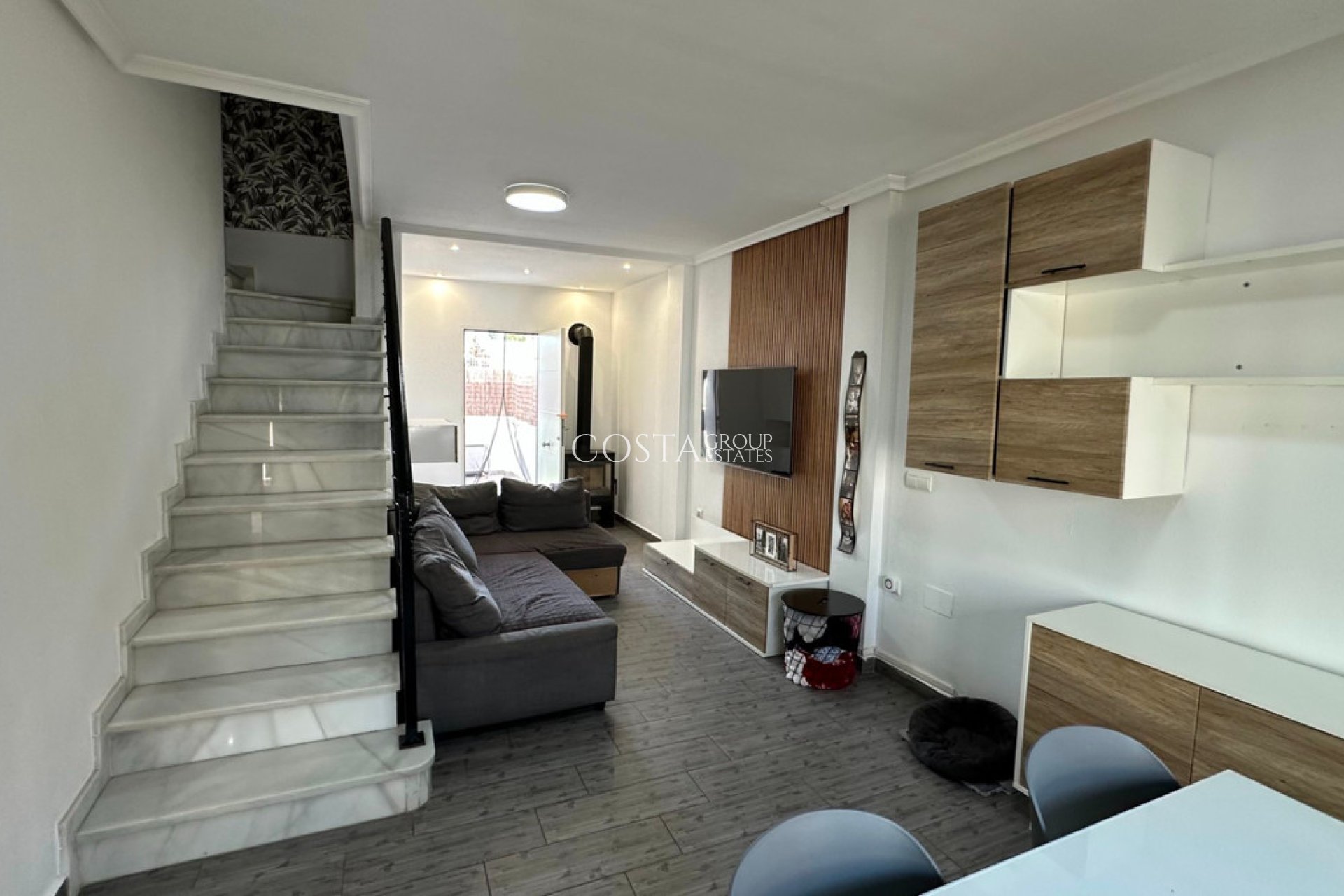 Revente - Maison -
Urbanización El Raso