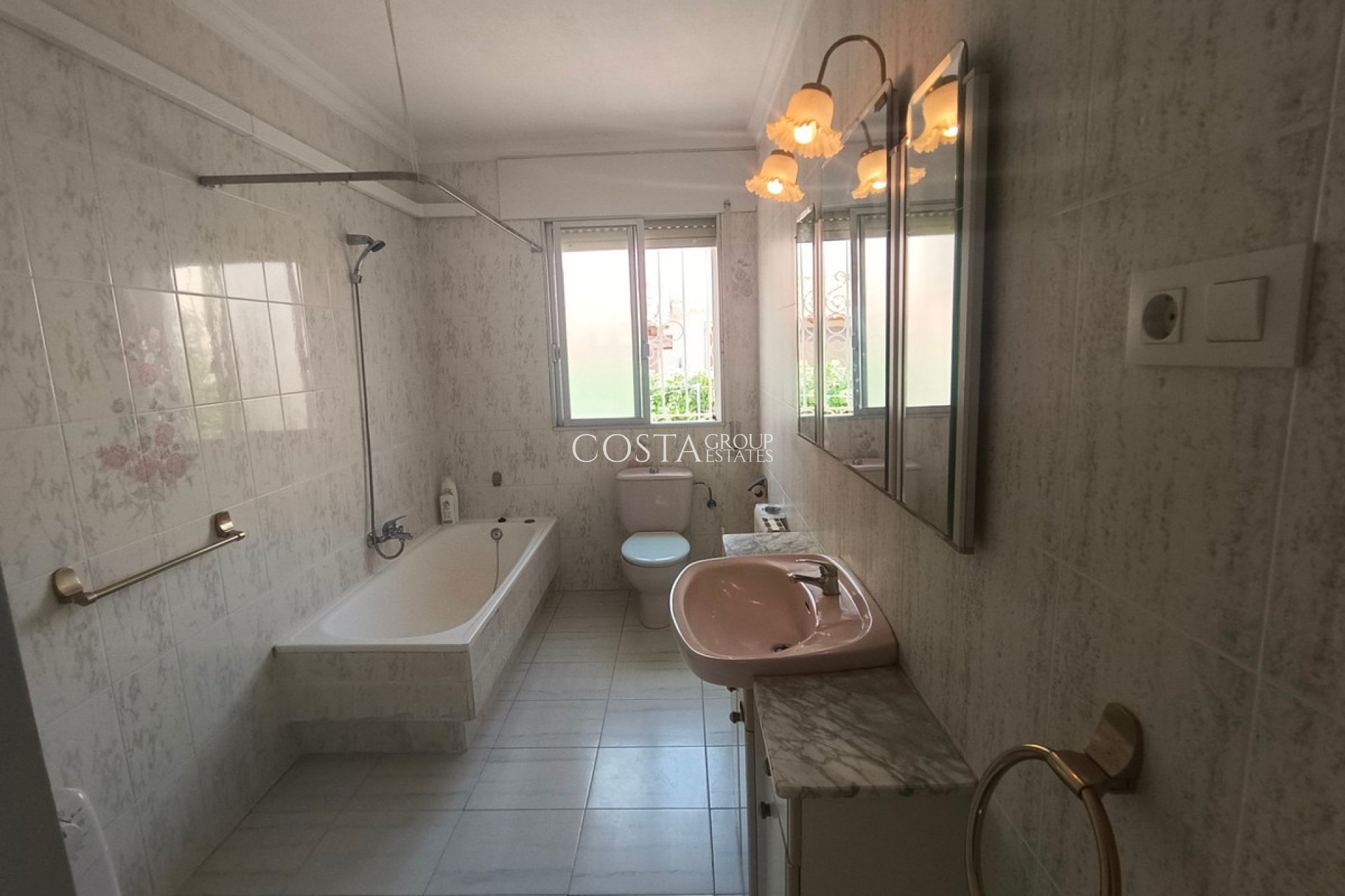 Revente - Villa -
Aguilas - Águilas Centro