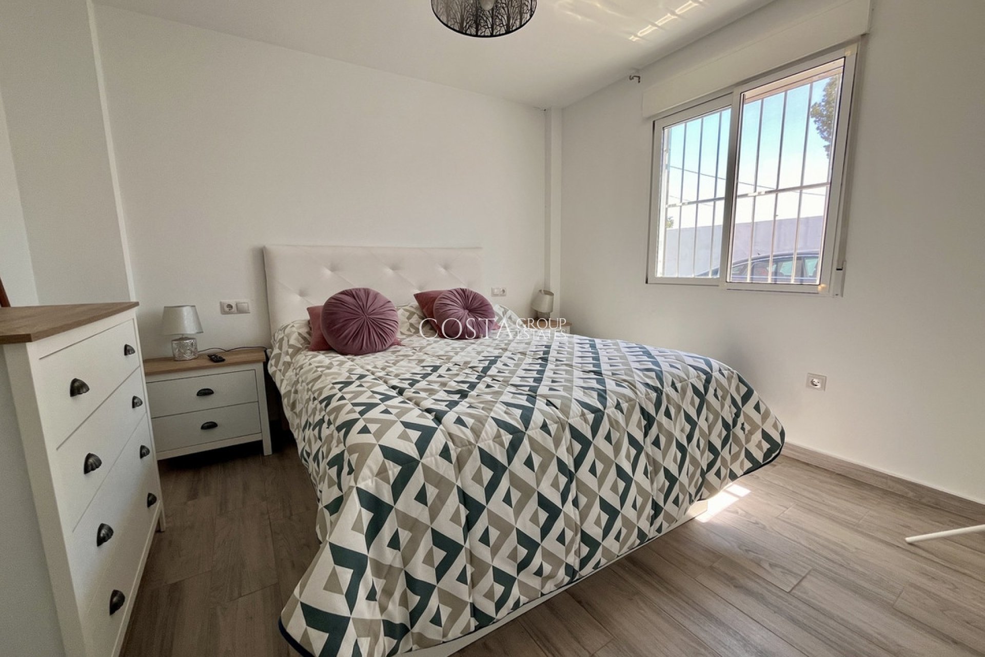 Revente - Villa -
Alcantarilla - Alcantarilla Centro