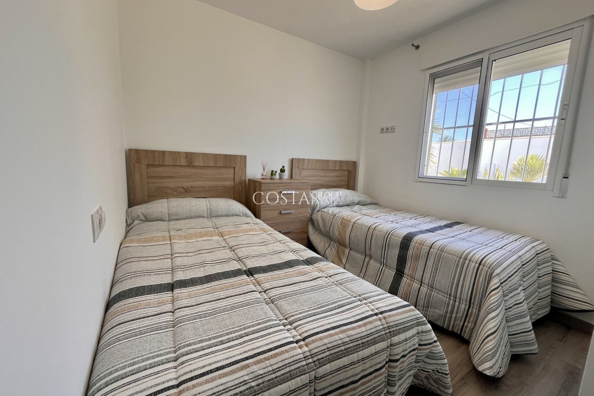 Revente - Villa -
Alcantarilla - Alcantarilla Centro