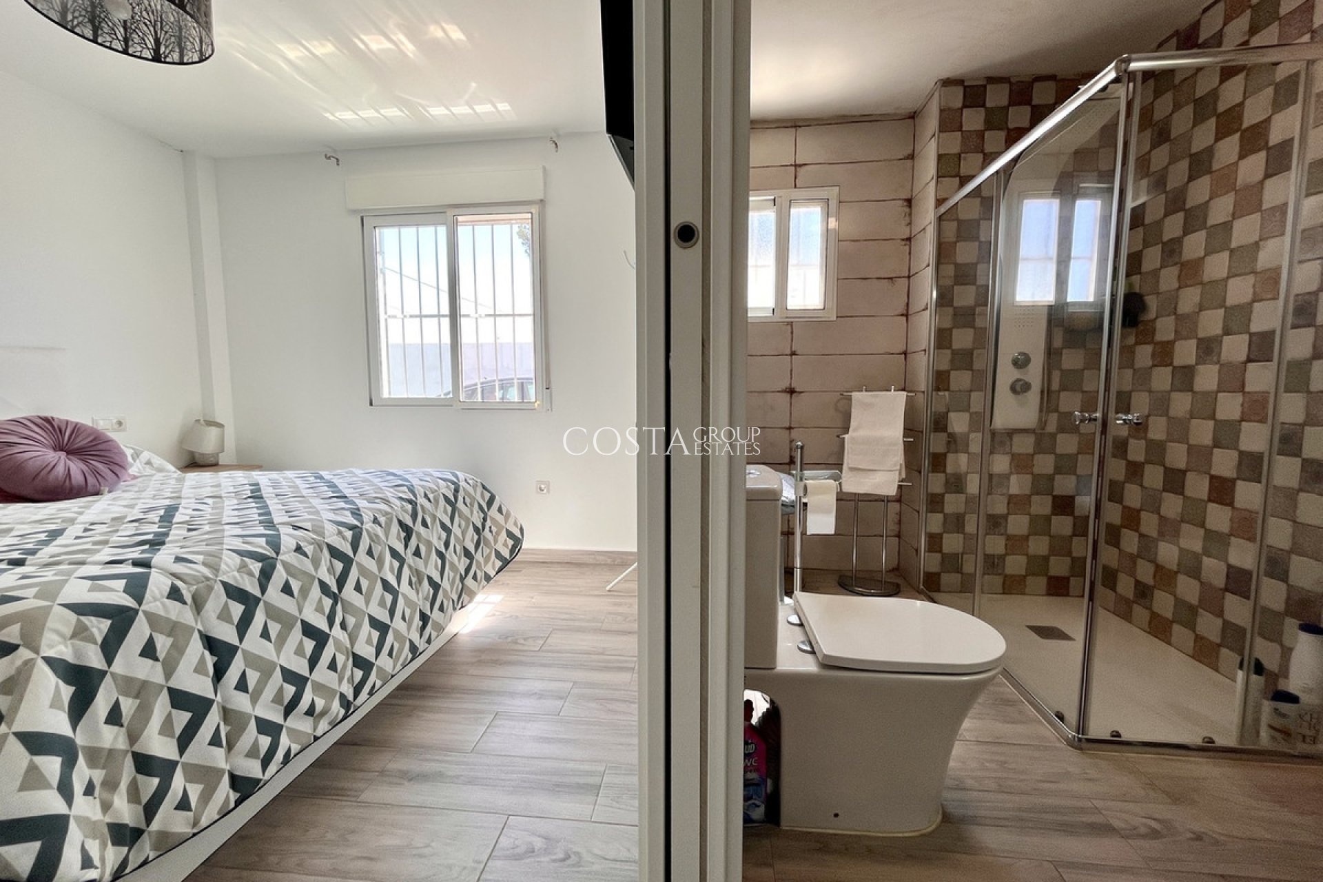 Revente - Villa -
Alcantarilla - Alcantarilla Centro