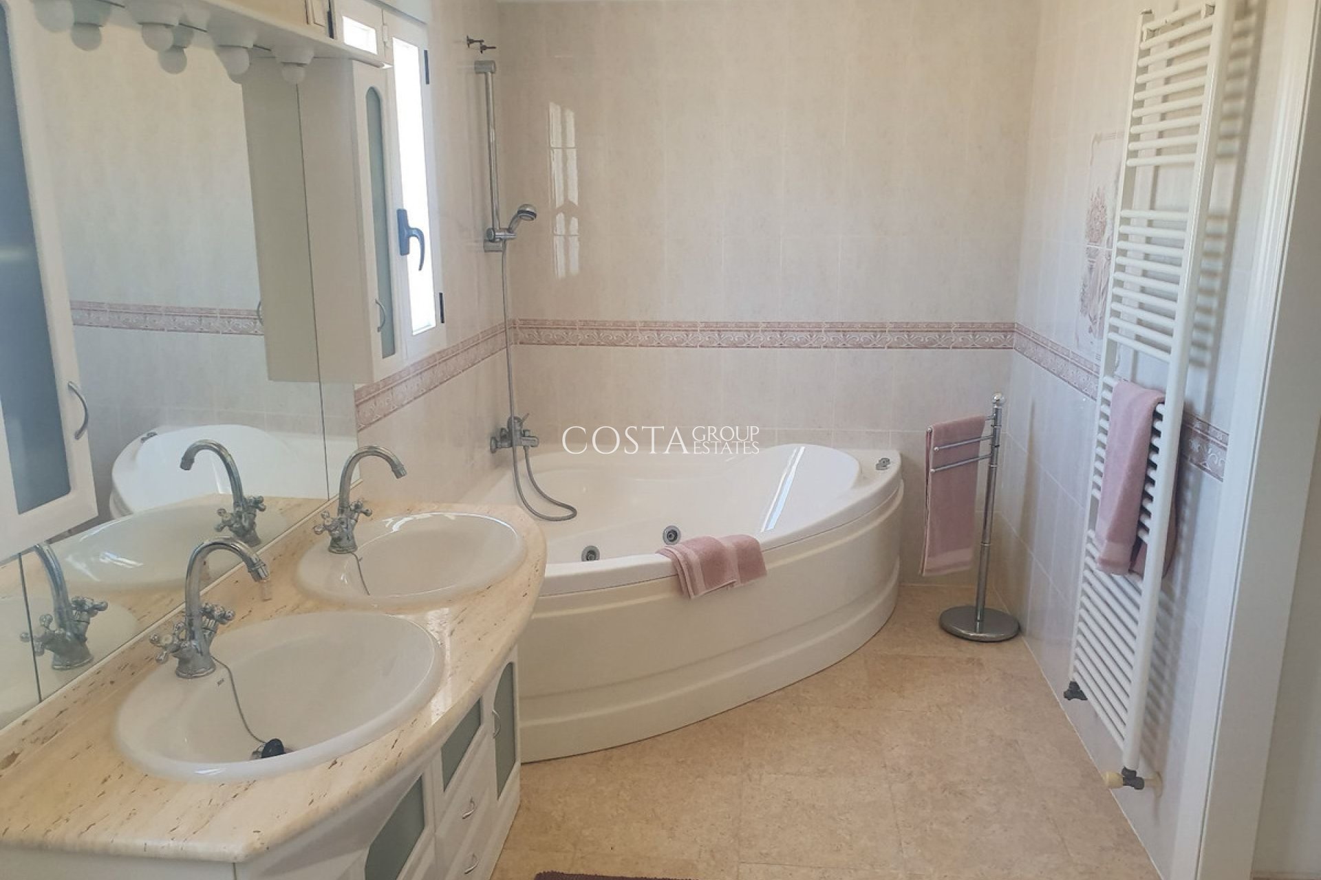 Revente - Villa -
Algorfa - Algorfa Centro