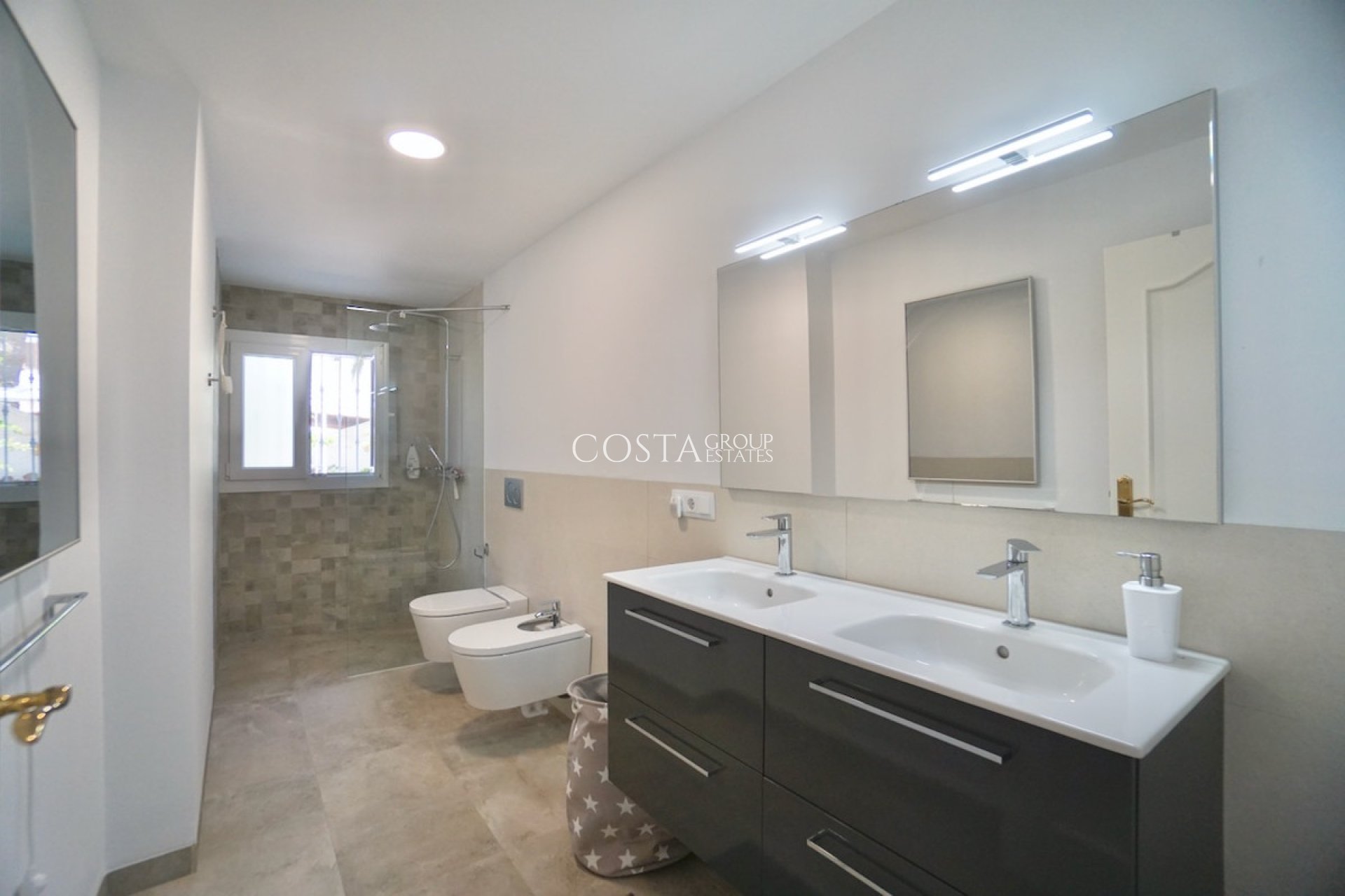 Revente - Villa -
Algorfa - Montemar