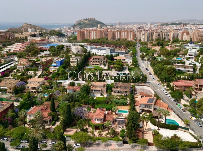 Revente - Villa -
Alicante - Alicante Centro