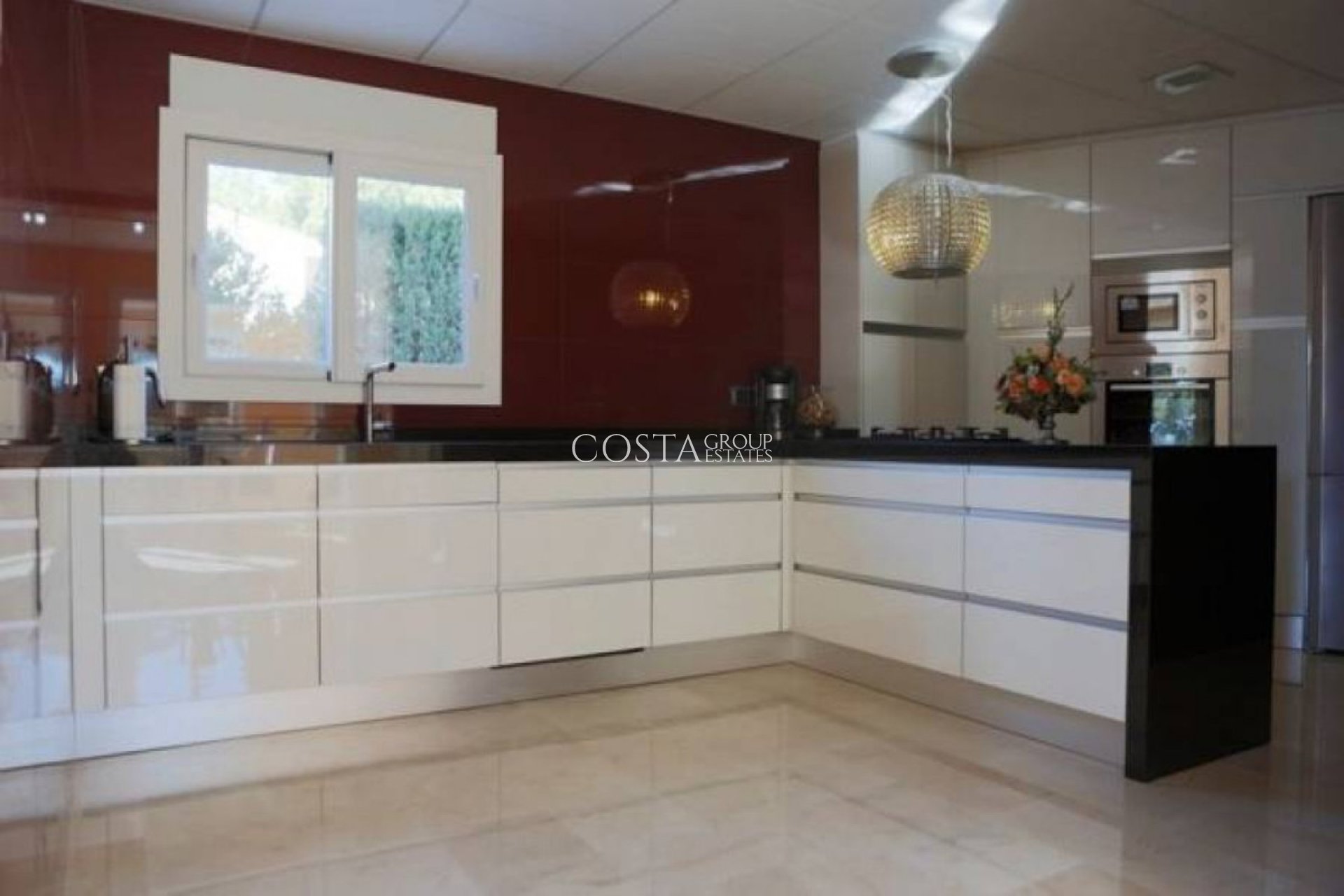 Revente - Villa -
Alicante - Alicante Centro