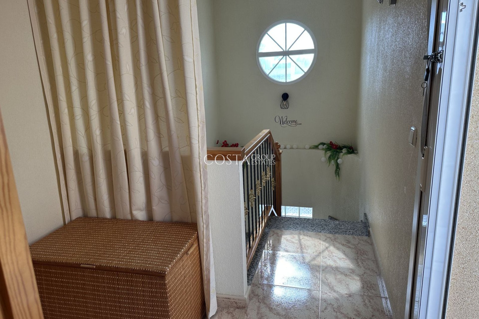 Revente - Villa -
Alicante - Alicante Centro