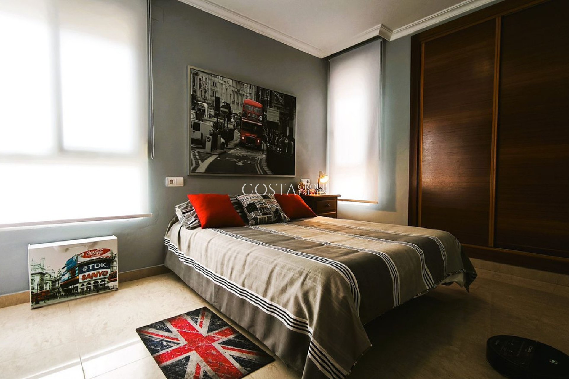 Revente - Villa -
Alicante - Alicante Centro