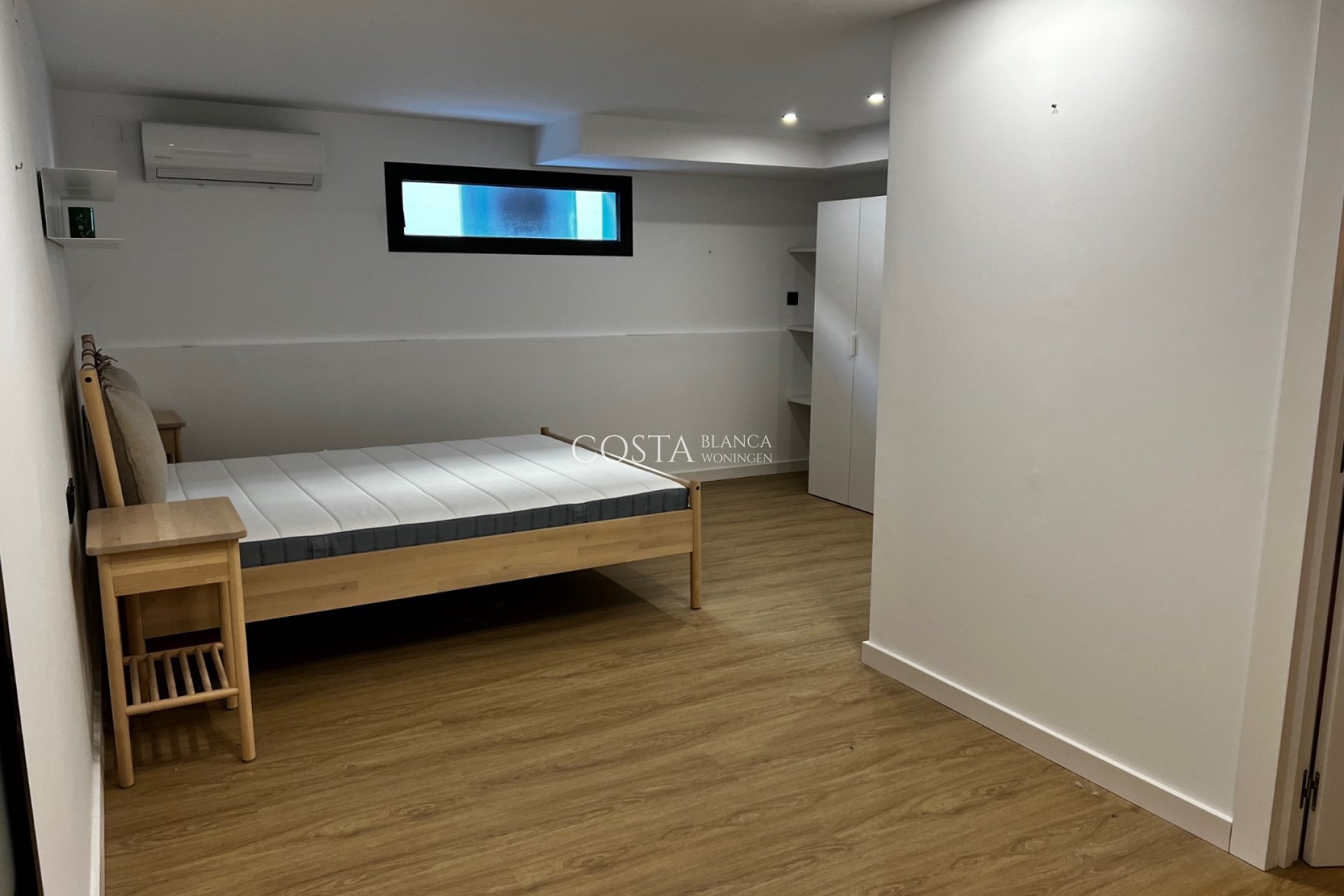 Revente - Villa -
Almoradí