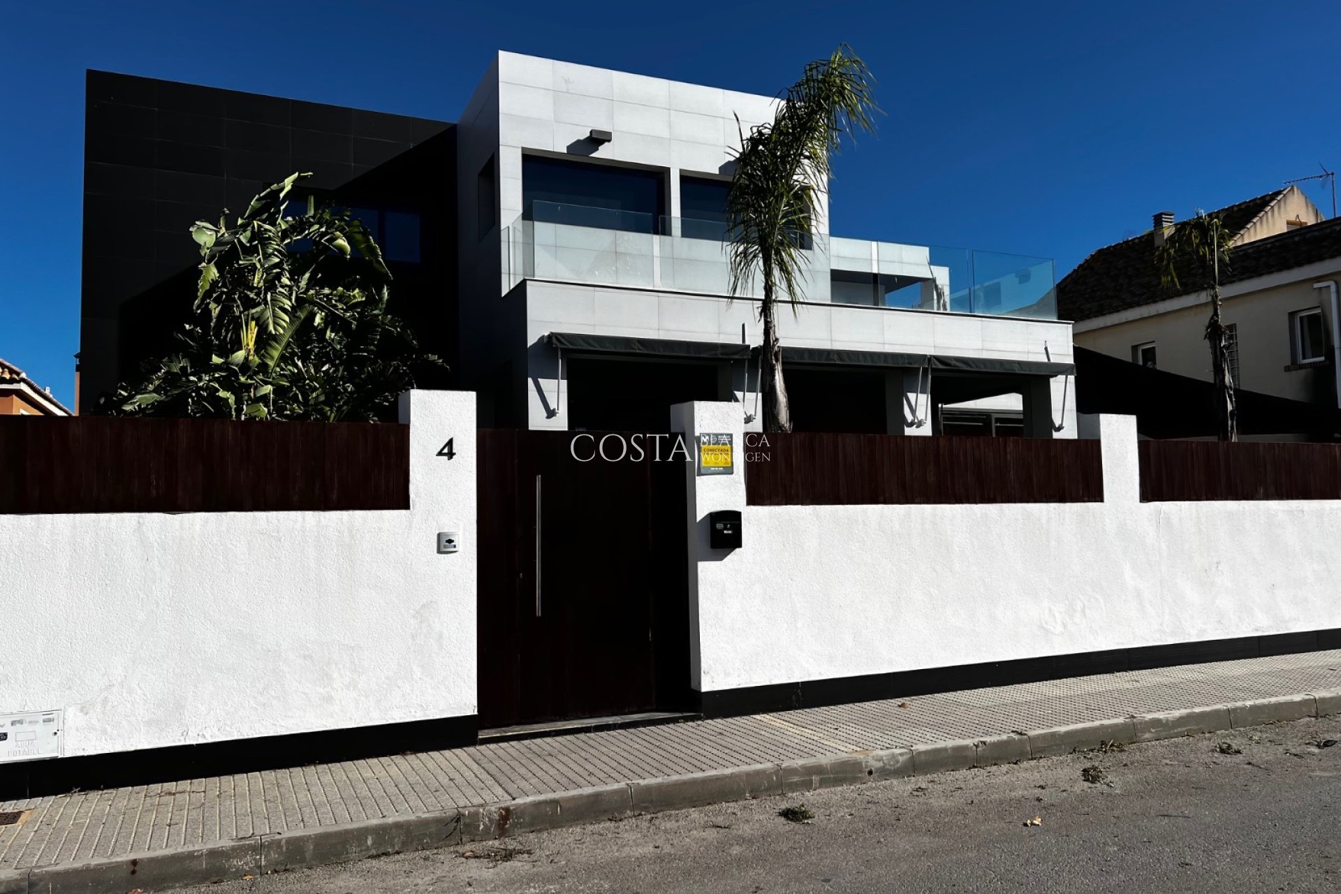 Revente - Villa -
Almoradí