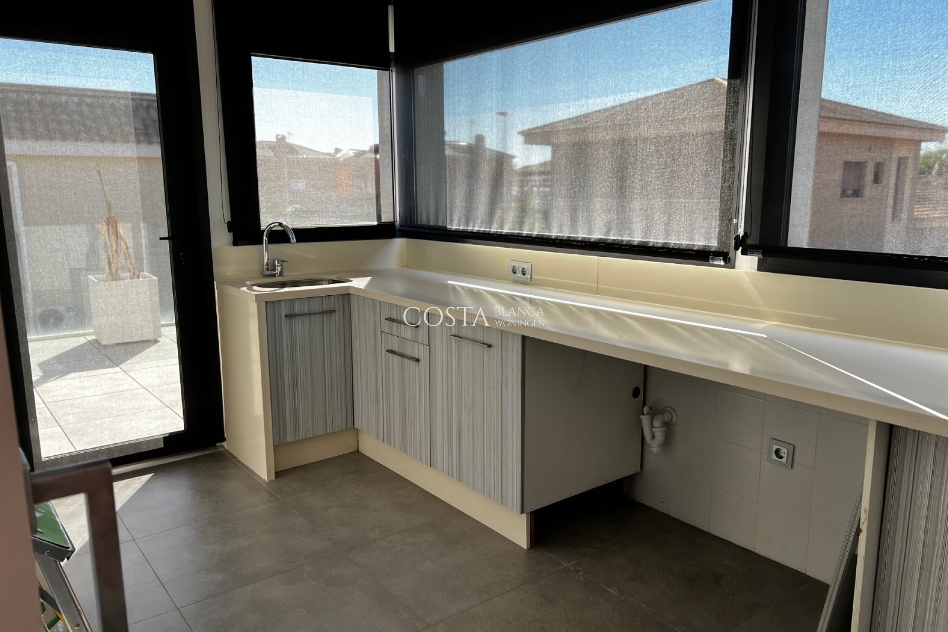 Revente - Villa -
Almoradí
