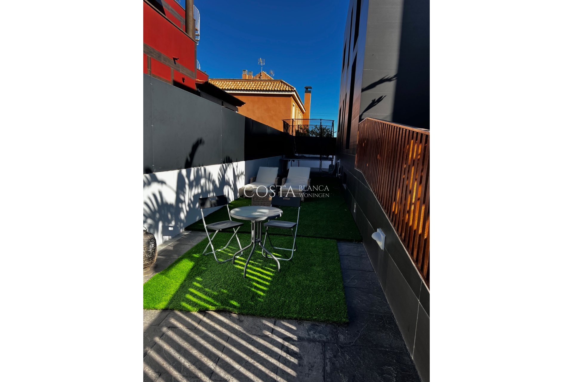 Revente - Villa -
Almoradí
