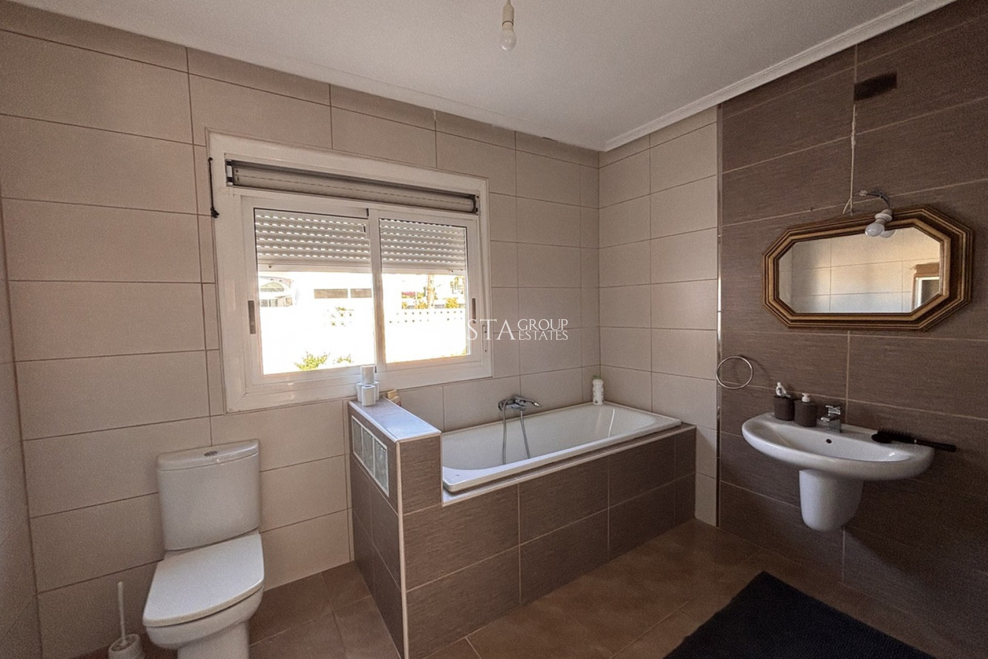 Revente - Villa -
Benijofar