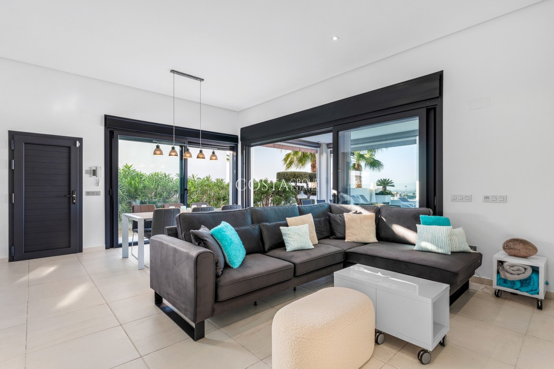 Revente - Villa -
Benijofar