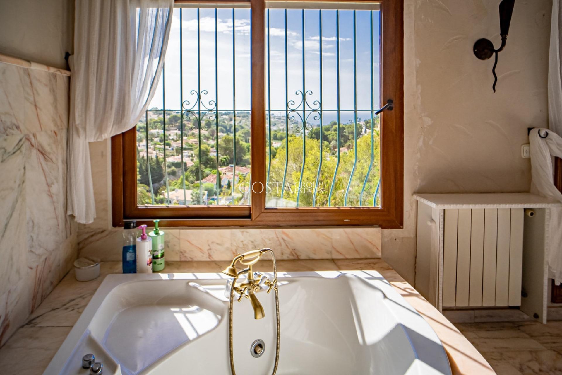 Revente - Villa -
Benissa - Benissa Centro