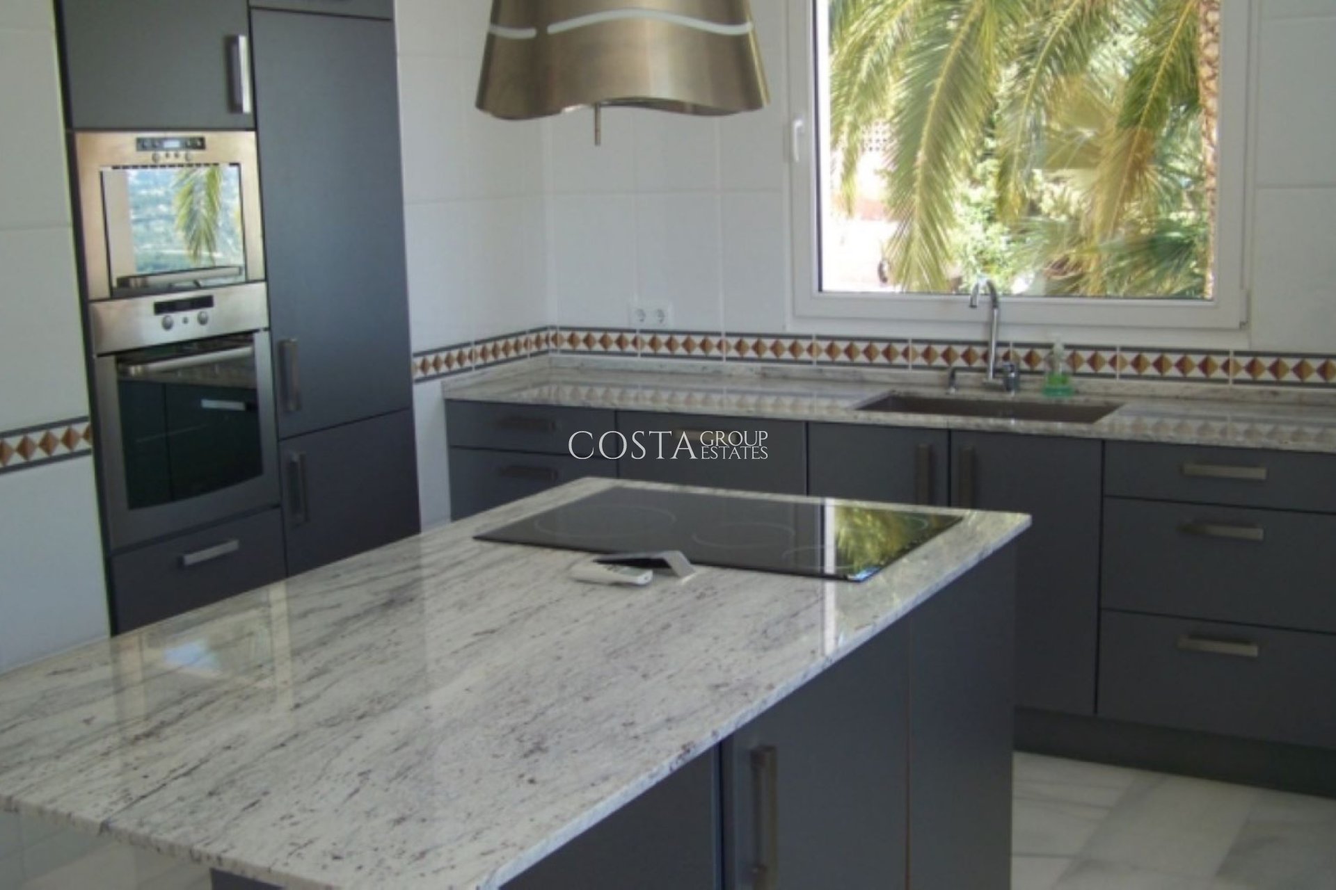 Revente - Villa -
Calpe - Calpe Centro